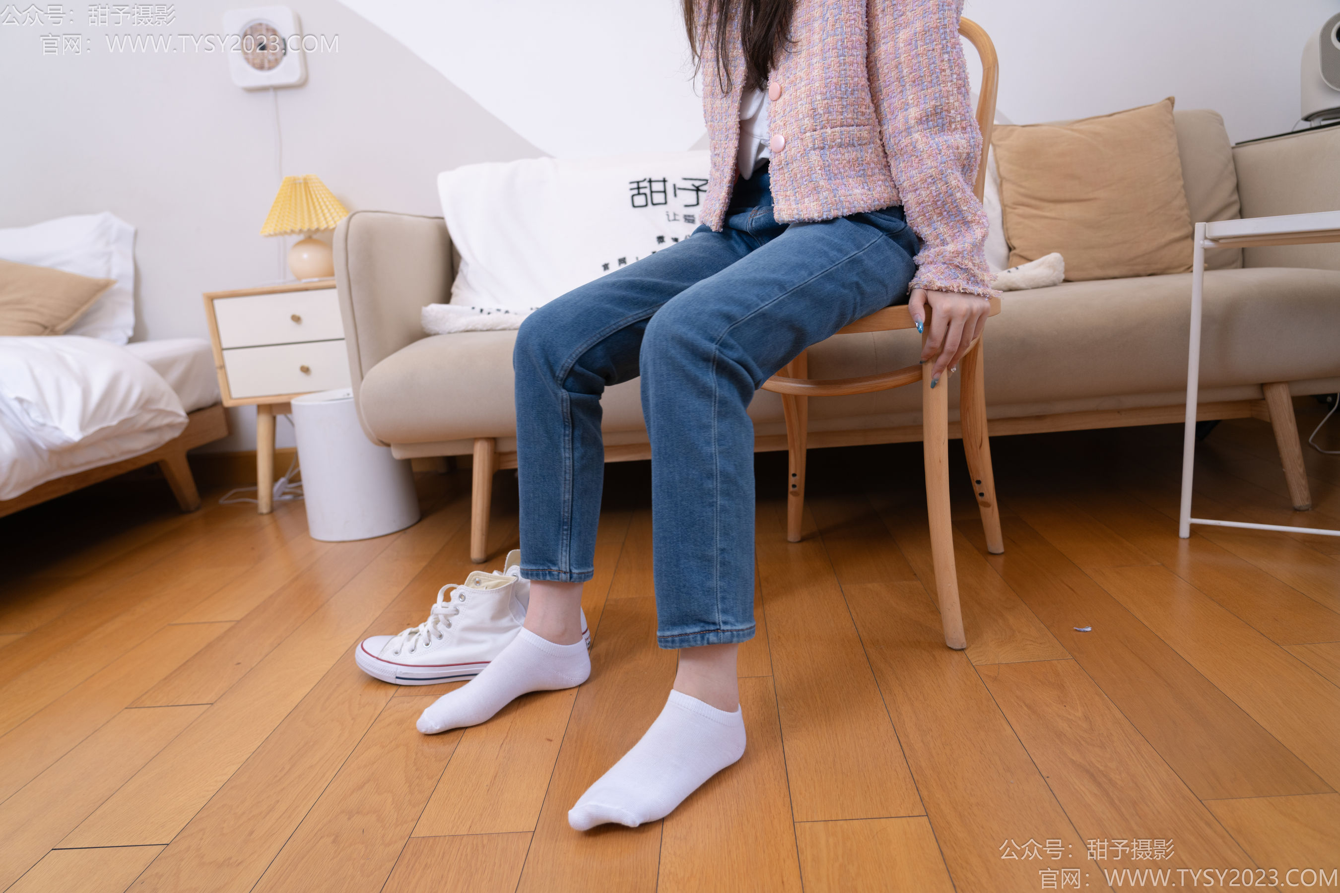 甜予摄影 No.189 璇璇 - 帆布鞋、裸足、抖腿剧情/(134P)