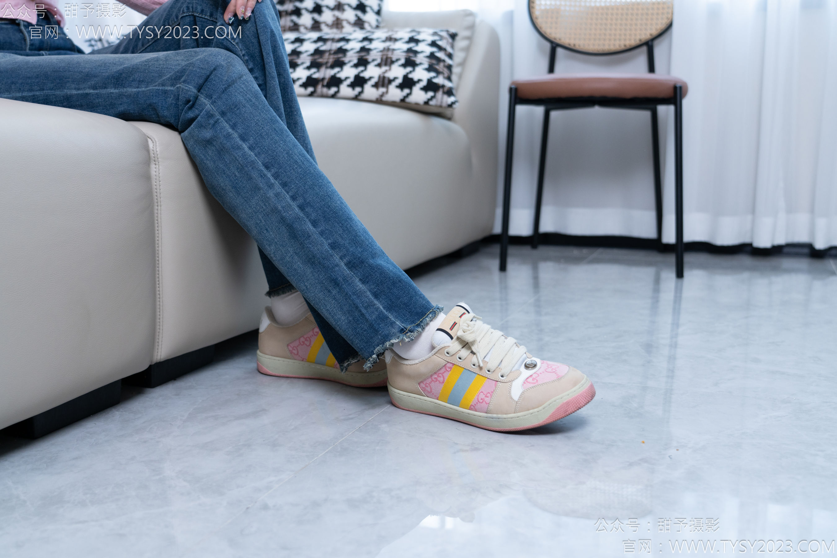 甜予摄影 No.170 珞珞 - 板鞋、白棉袜、裸足/(130P)