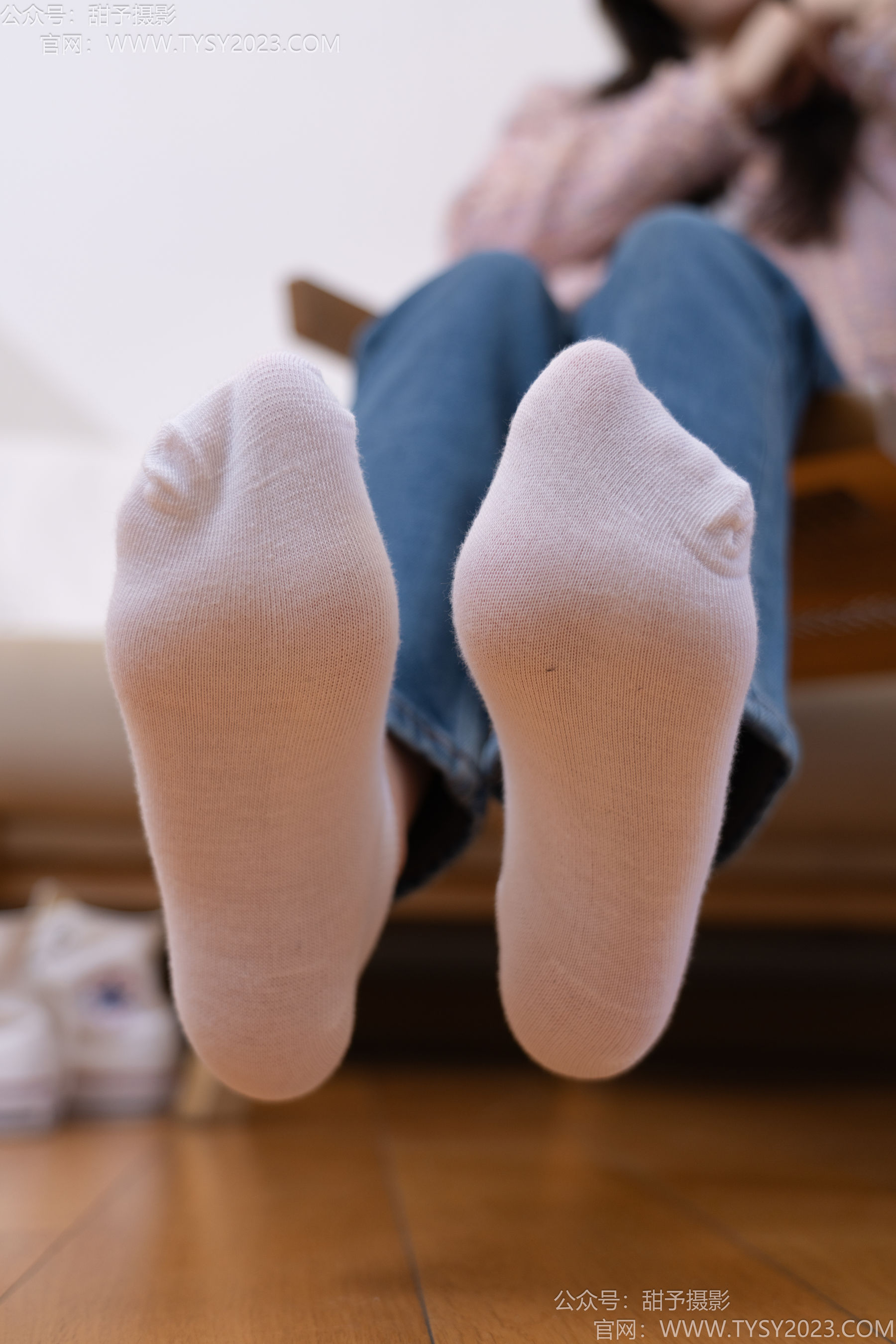 甜予摄影 No.189 璇璇 - 帆布鞋、裸足、抖腿剧情/(134P)