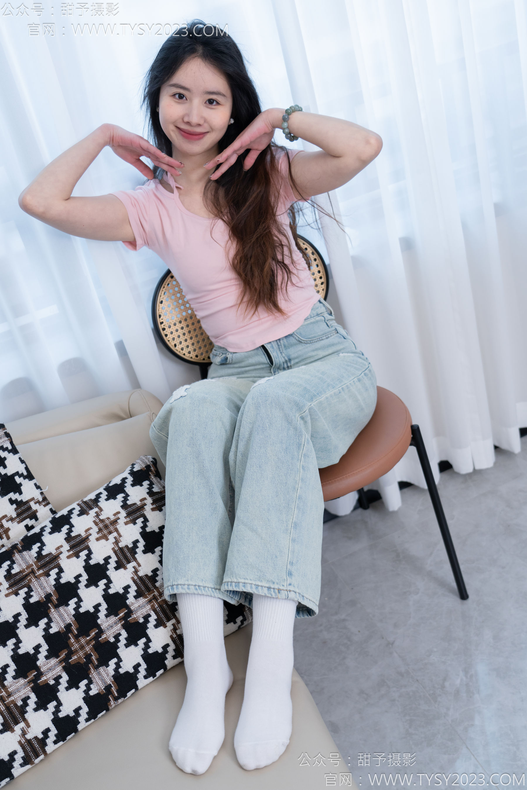 甜予摄影 No.162 知知 - 皮鞋、白棉袜、裸足/(125P)