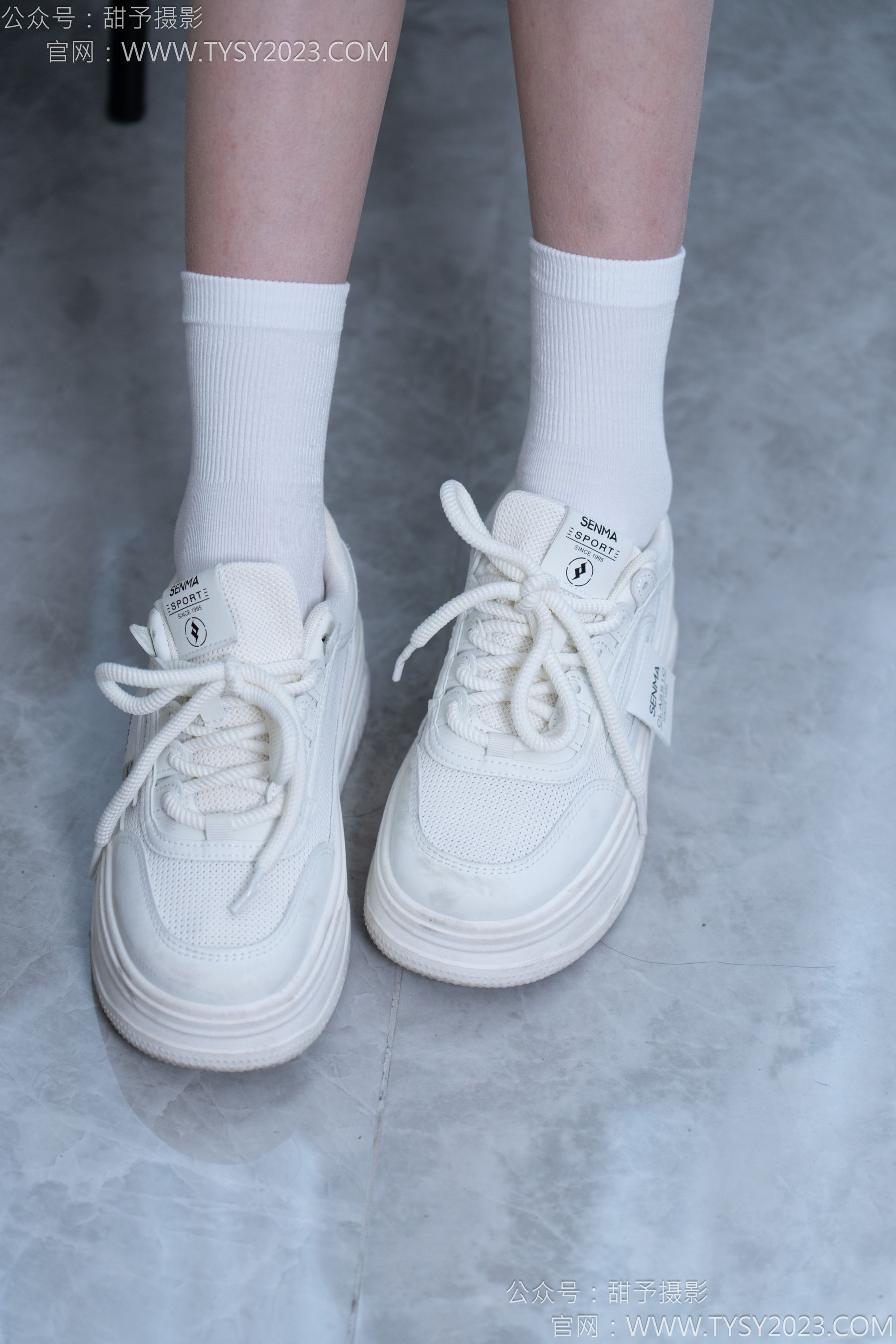 甜予摄影 No.164 珞珞 - 板鞋、白棉袜、裸足/(130P)