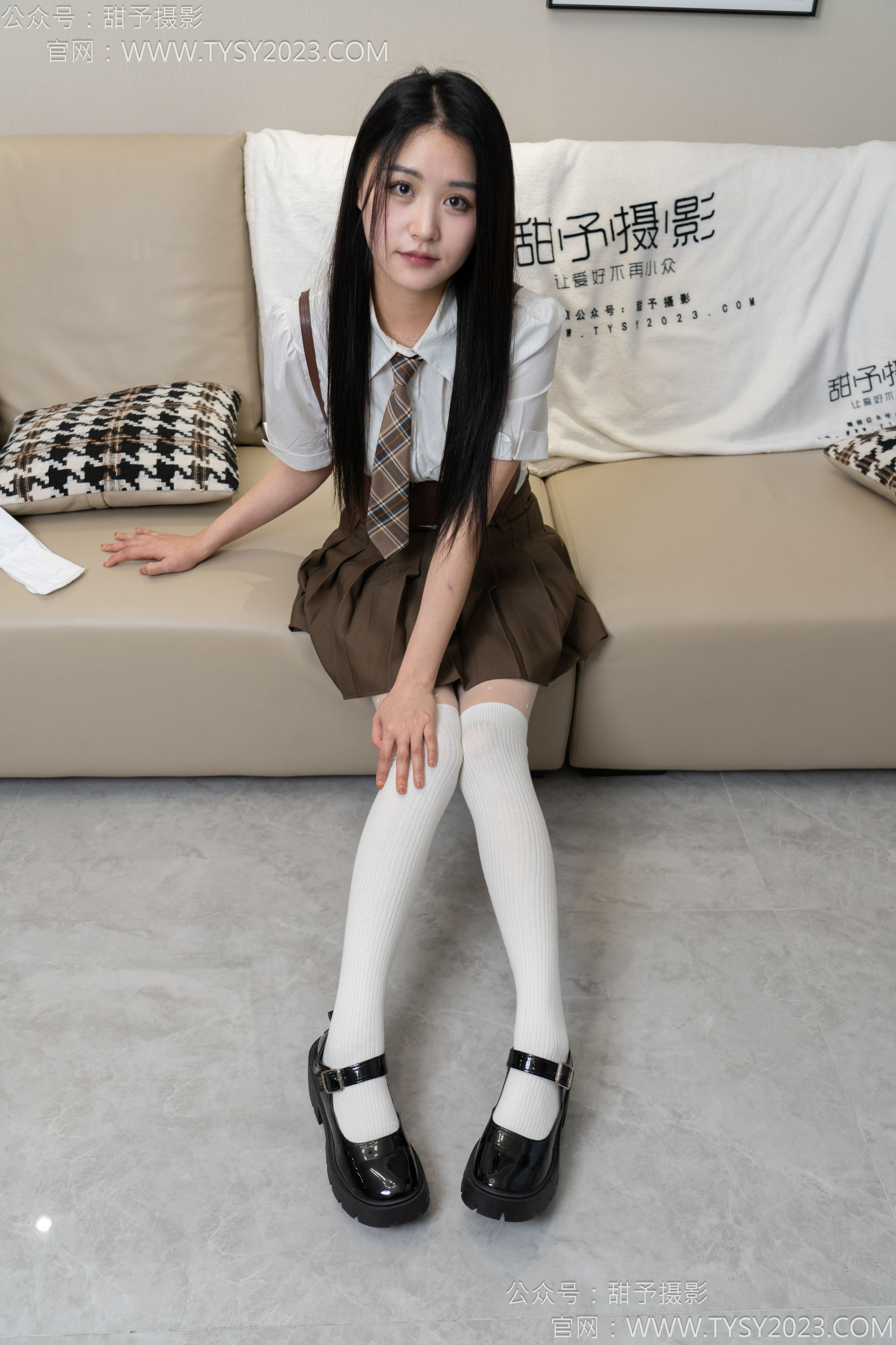 甜予摄影 No.150 澜澜 - 皮鞋、大腿袜、小腿袜、波点白丝袜/(162P)