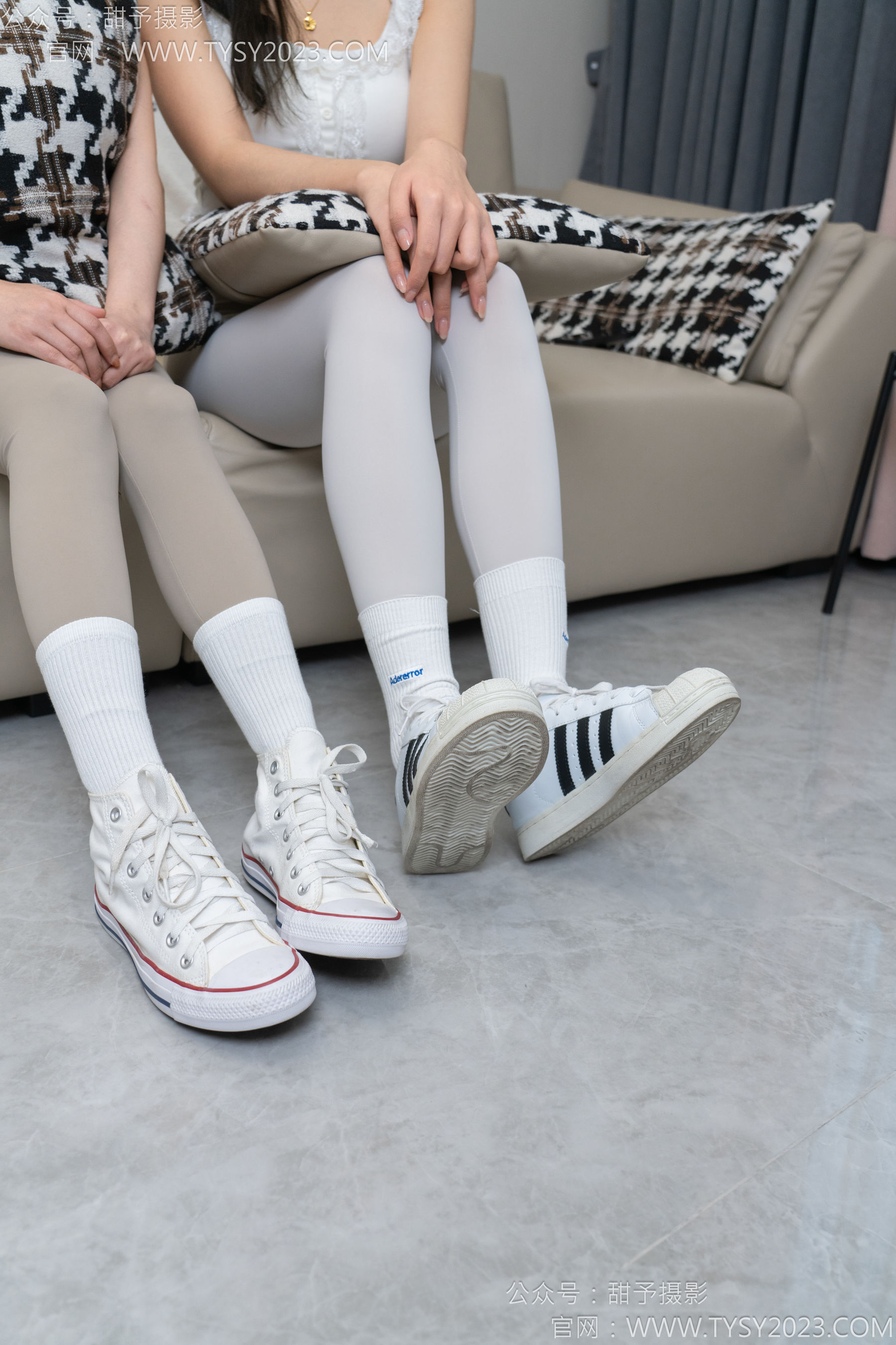 甜予摄影 No.157 澜澜&咖啡豆 - 帆布鞋、板鞋、白棉袜、薄黑丝、薄肉丝/(144P)
