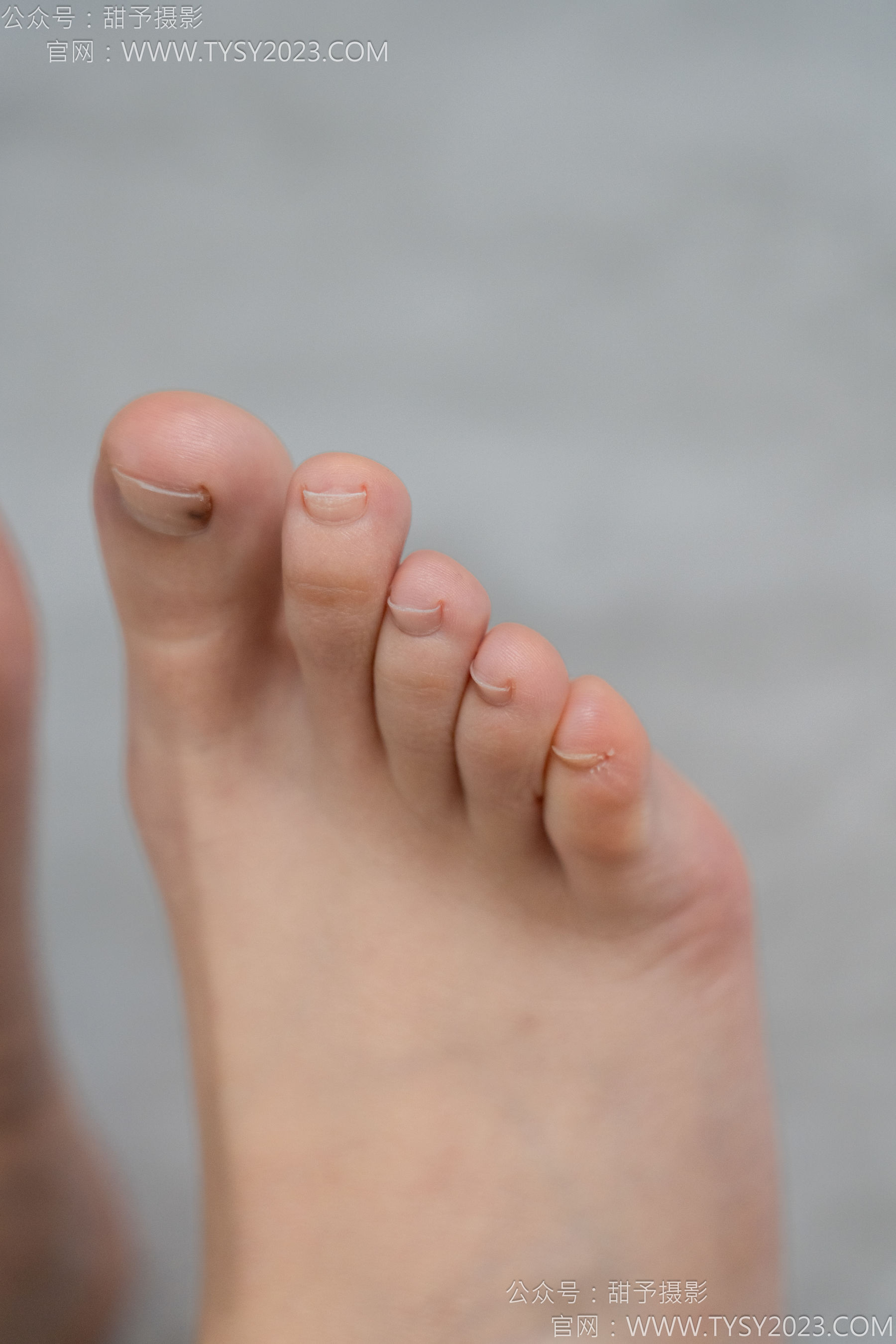 甜予摄影 No.153 诺诺 - 凉鞋、棉袜、裸足、泡脚剪指甲剧情/(134P)