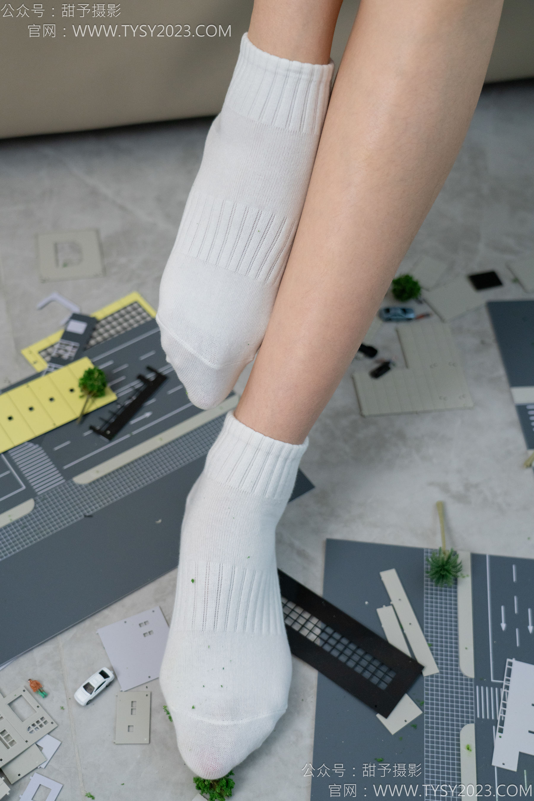 甜予摄影 No.148 咖啡豆 - 靴子、白棉袜、裸足/(169P)