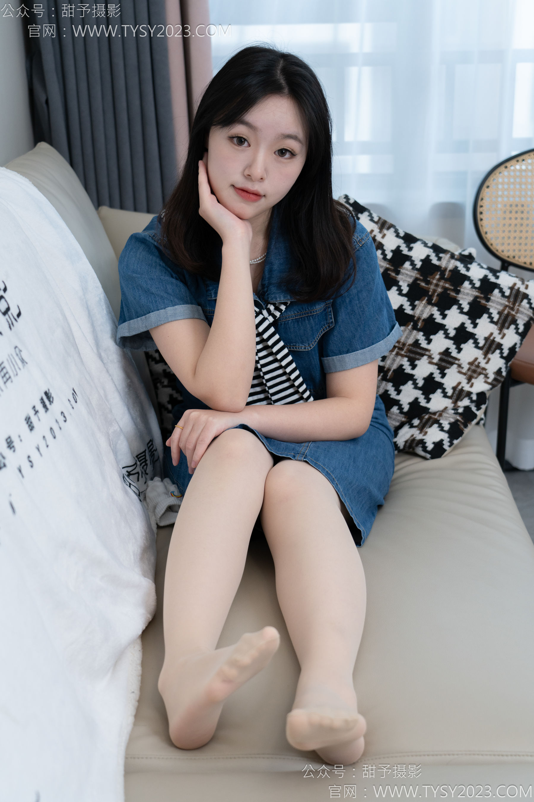 甜予摄影 No.151 小葵 - 板鞋、白棉袜、薄肉丝/(130P)