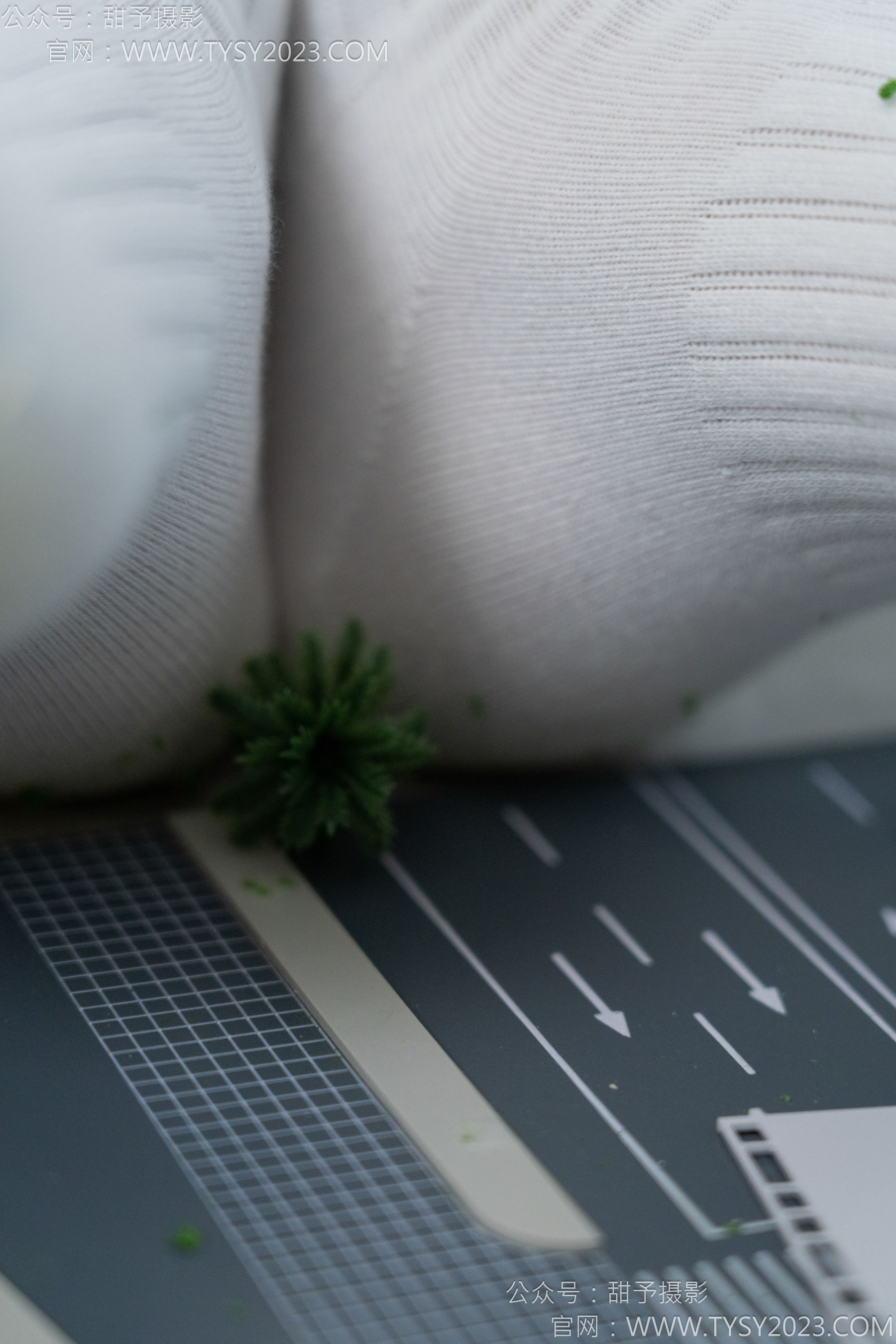 甜予摄影 No.148 咖啡豆 - 靴子、白棉袜、裸足/(169P)