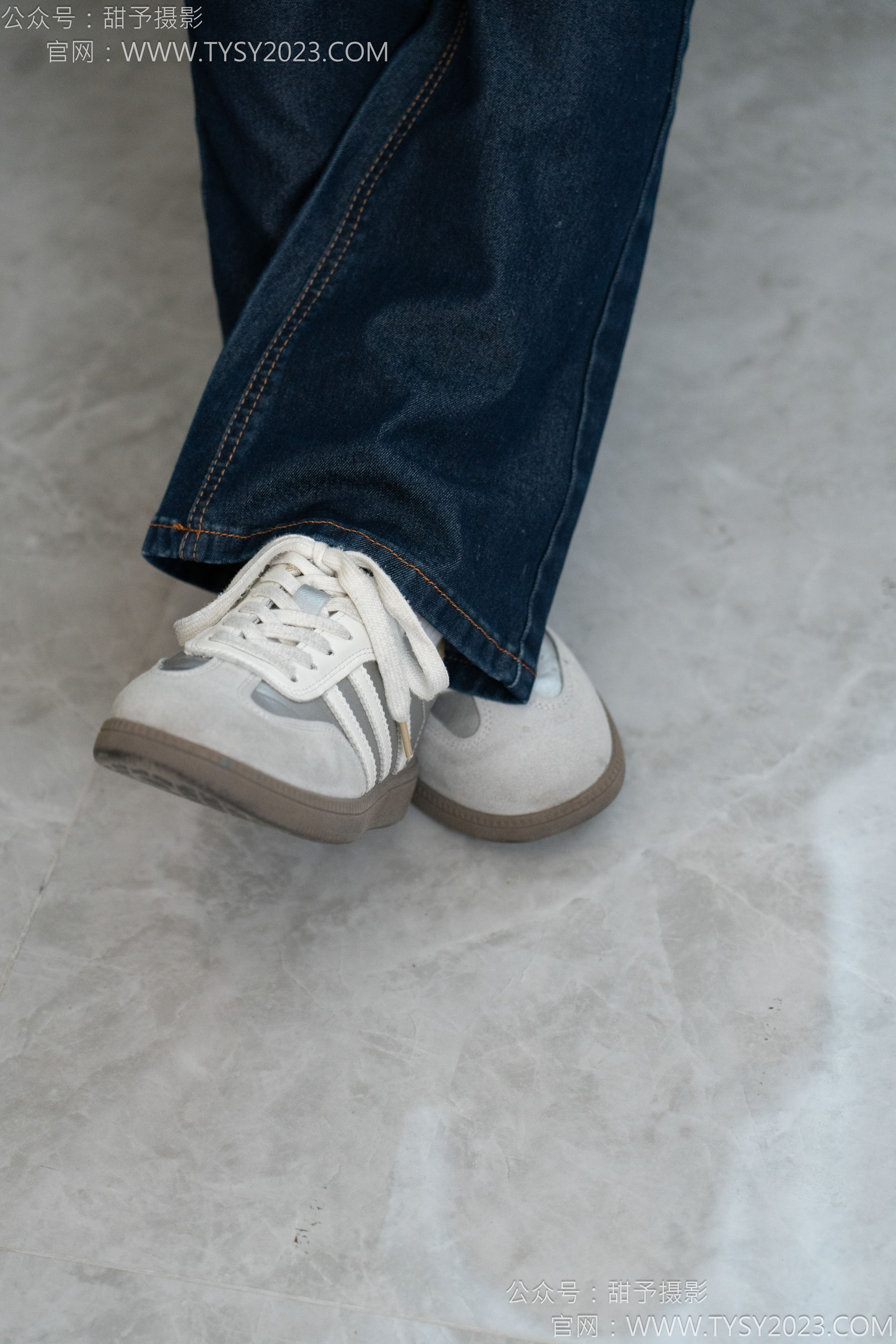 甜予摄影 No.149 诺诺 - 板鞋、白棉袜、裸足/(125P)