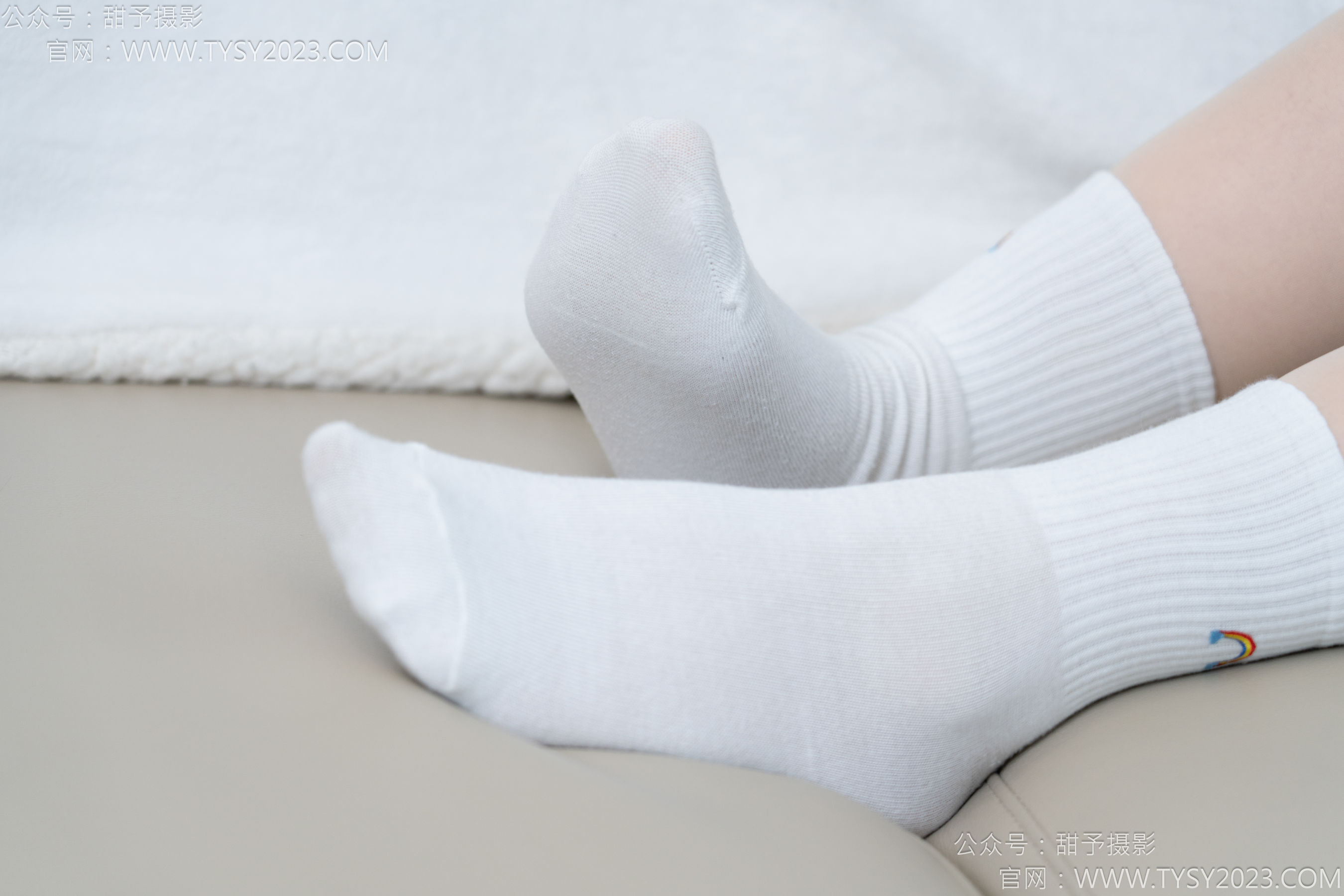 甜予摄影 No.151 小葵 - 板鞋、白棉袜、薄肉丝/(130P)