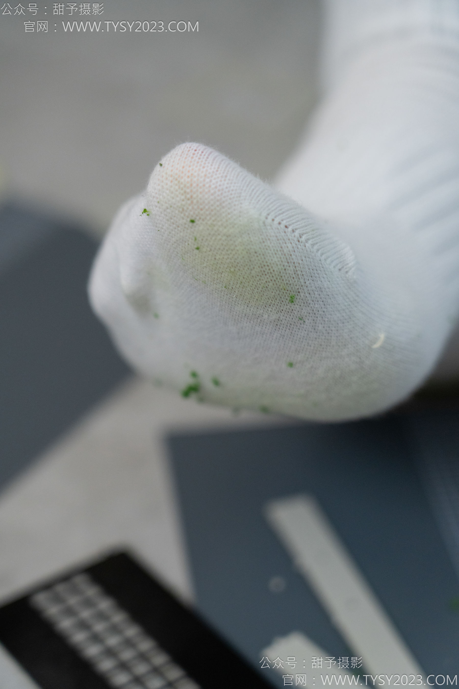 甜予摄影 No.148 咖啡豆 - 靴子、白棉袜、裸足/(169P)