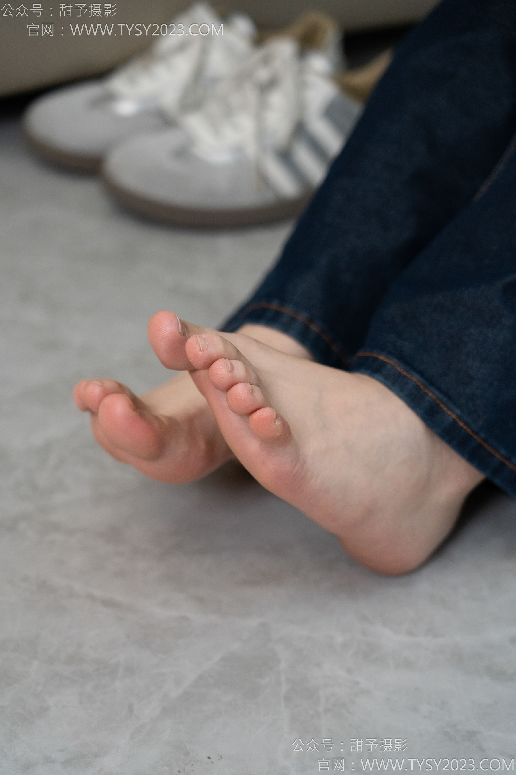 甜予摄影 No.149 诺诺 - 板鞋、白棉袜、裸足/(125P)