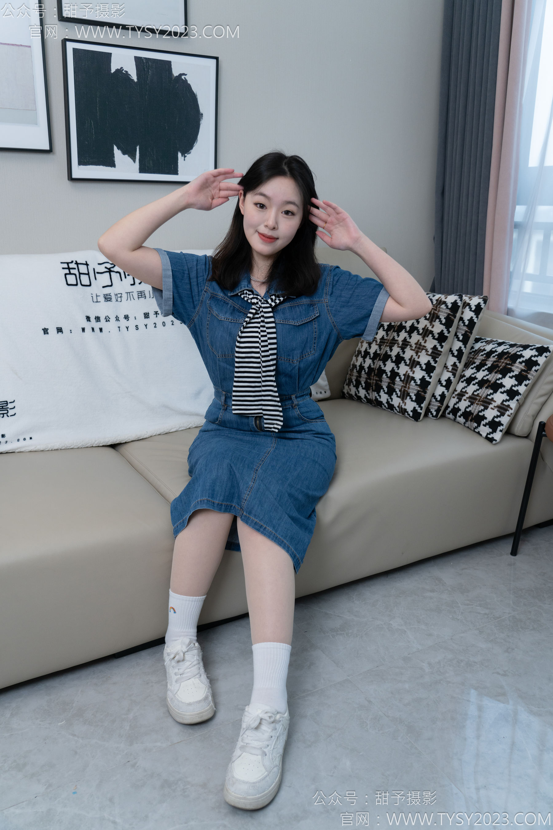 甜予摄影 No.151 小葵 - 板鞋、白棉袜、薄肉丝/(130P)