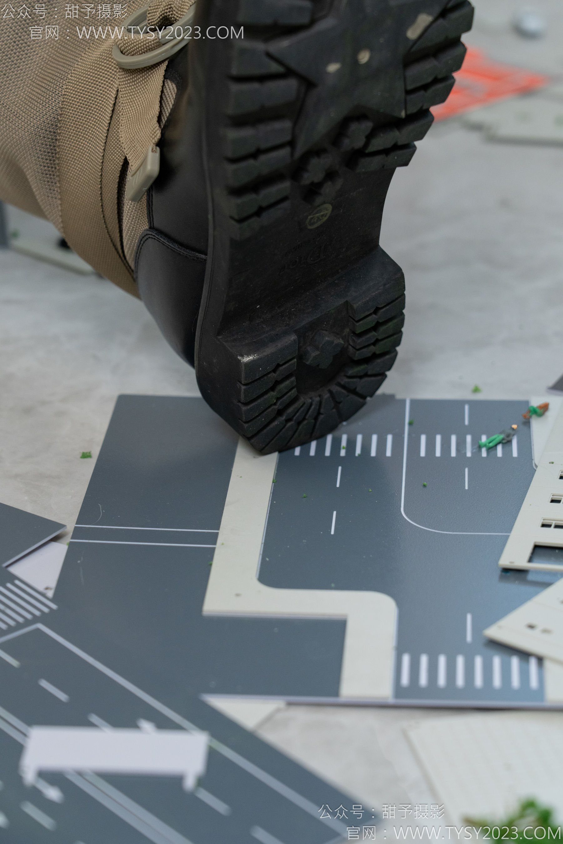 甜予摄影 No.148 咖啡豆 - 靴子、白棉袜、裸足/(169P)