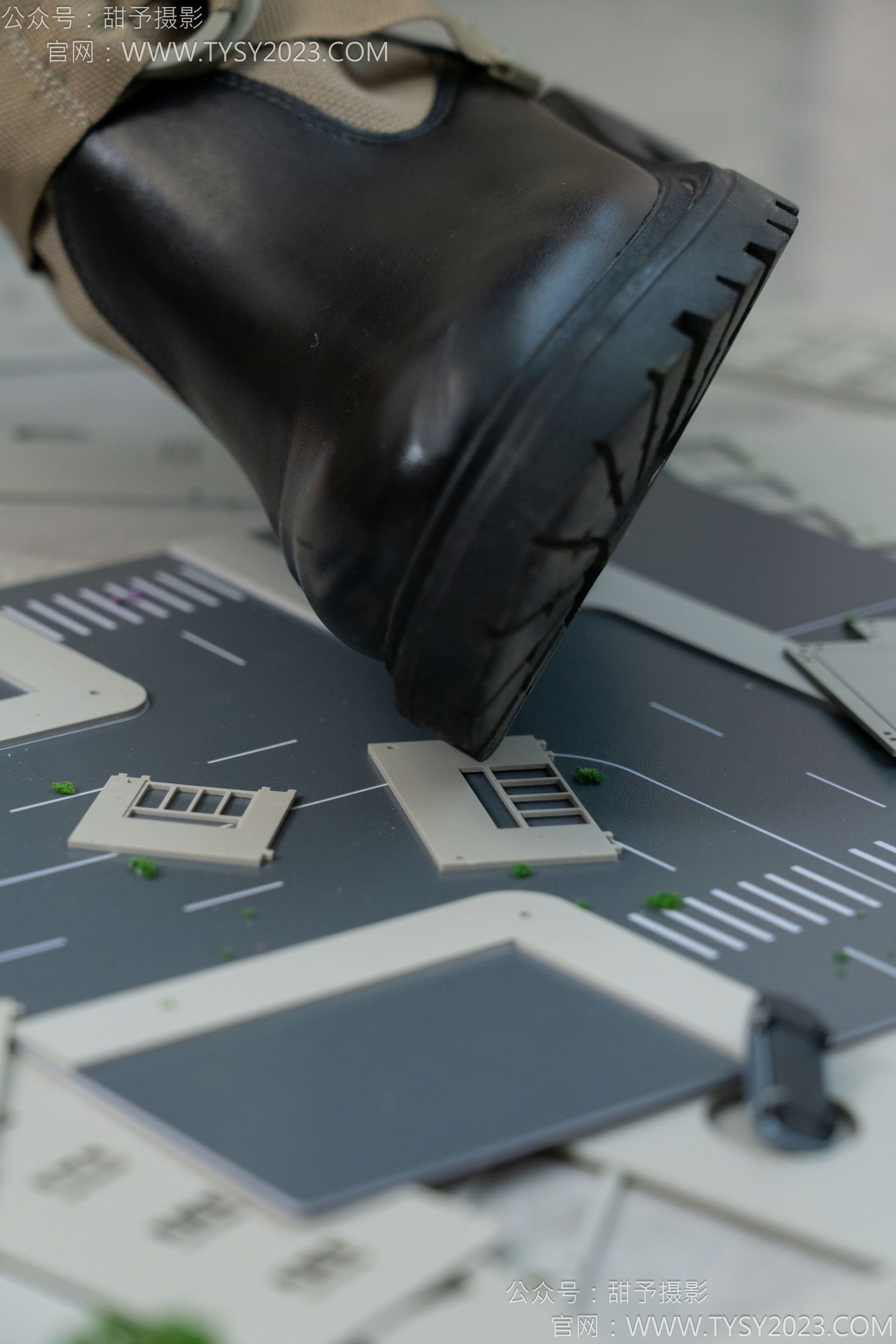 甜予摄影 No.148 咖啡豆 - 靴子、白棉袜、裸足/(169P)