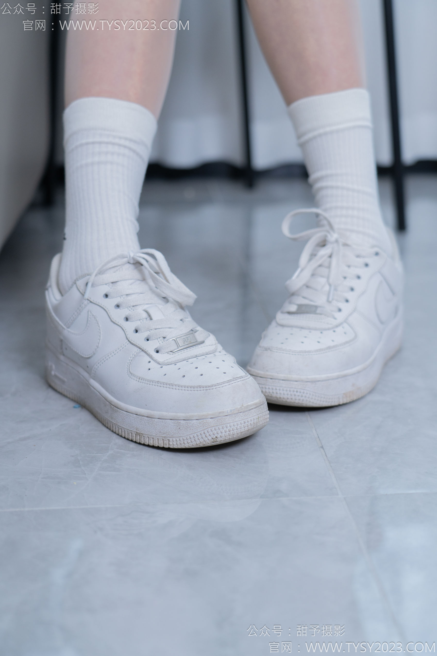甜予摄影 No.152 咻咻 - 板鞋、白棉袜、薄肉丝/(130P)