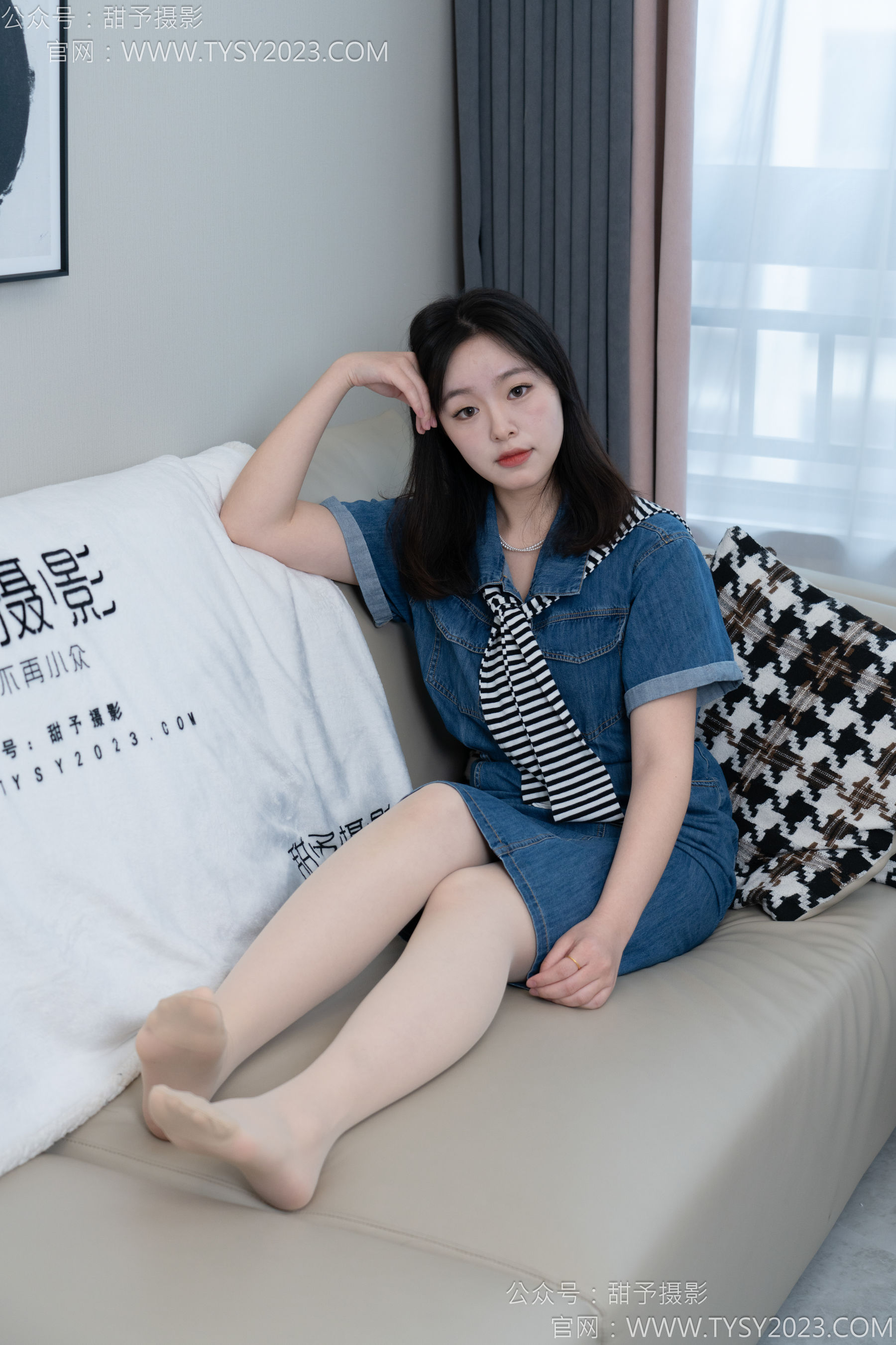 甜予摄影 No.151 小葵 - 板鞋、白棉袜、薄肉丝/(130P)