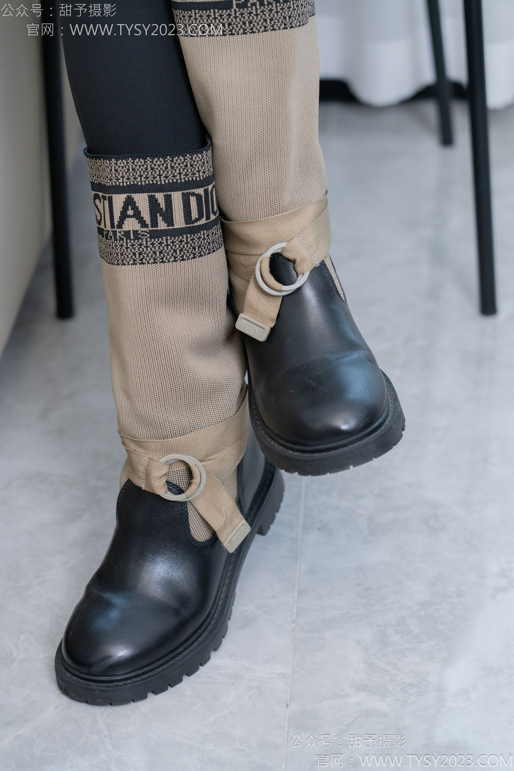 甜予摄影 No.155 咖啡豆 - 靴子、脏袜子、裸足/(132P)