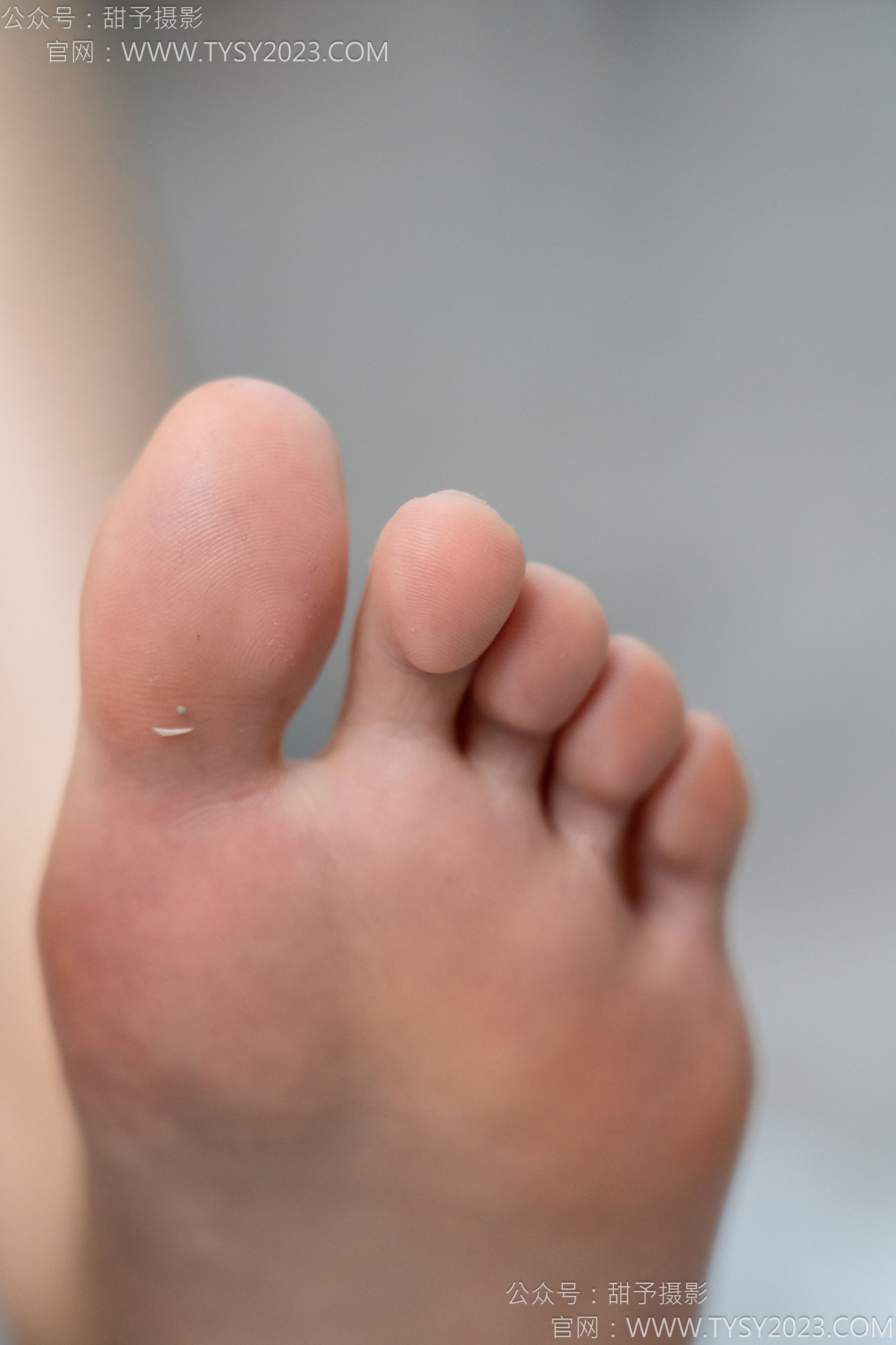 甜予摄影 No.153 诺诺 - 凉鞋、棉袜、裸足、泡脚剪指甲剧情/(134P)