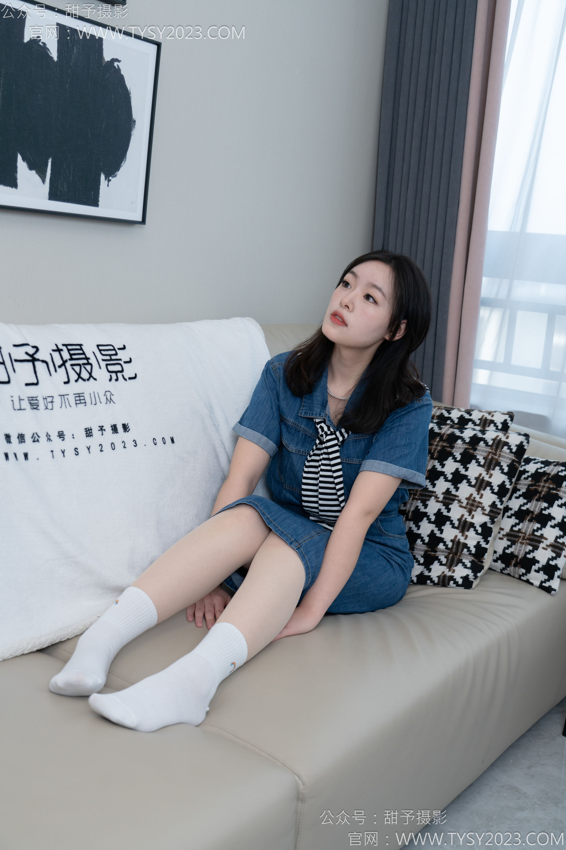 甜予摄影 No.151 小葵 - 板鞋、白棉袜、薄肉丝/(130P)