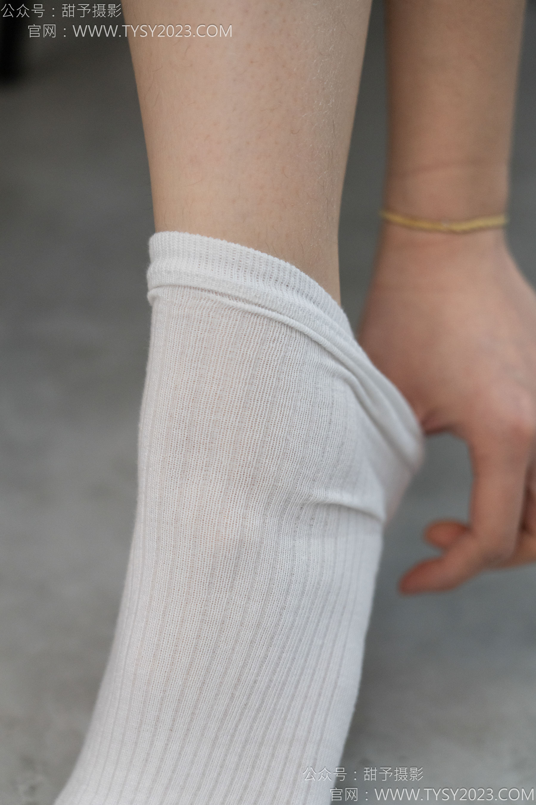 甜予摄影 No.149 诺诺 - 板鞋、白棉袜、裸足/(125P)