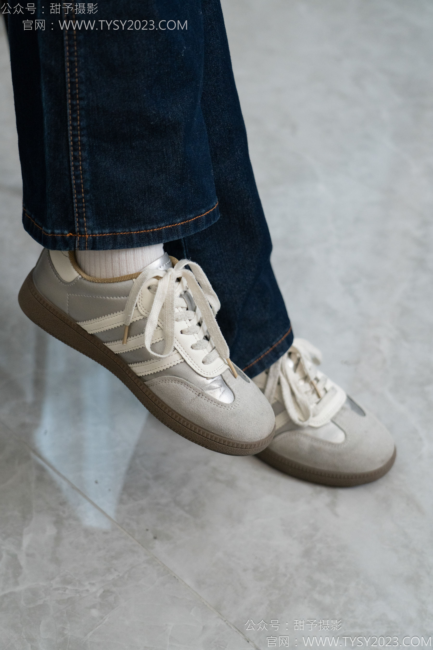 甜予摄影 No.149 诺诺 - 板鞋、白棉袜、裸足/(125P)