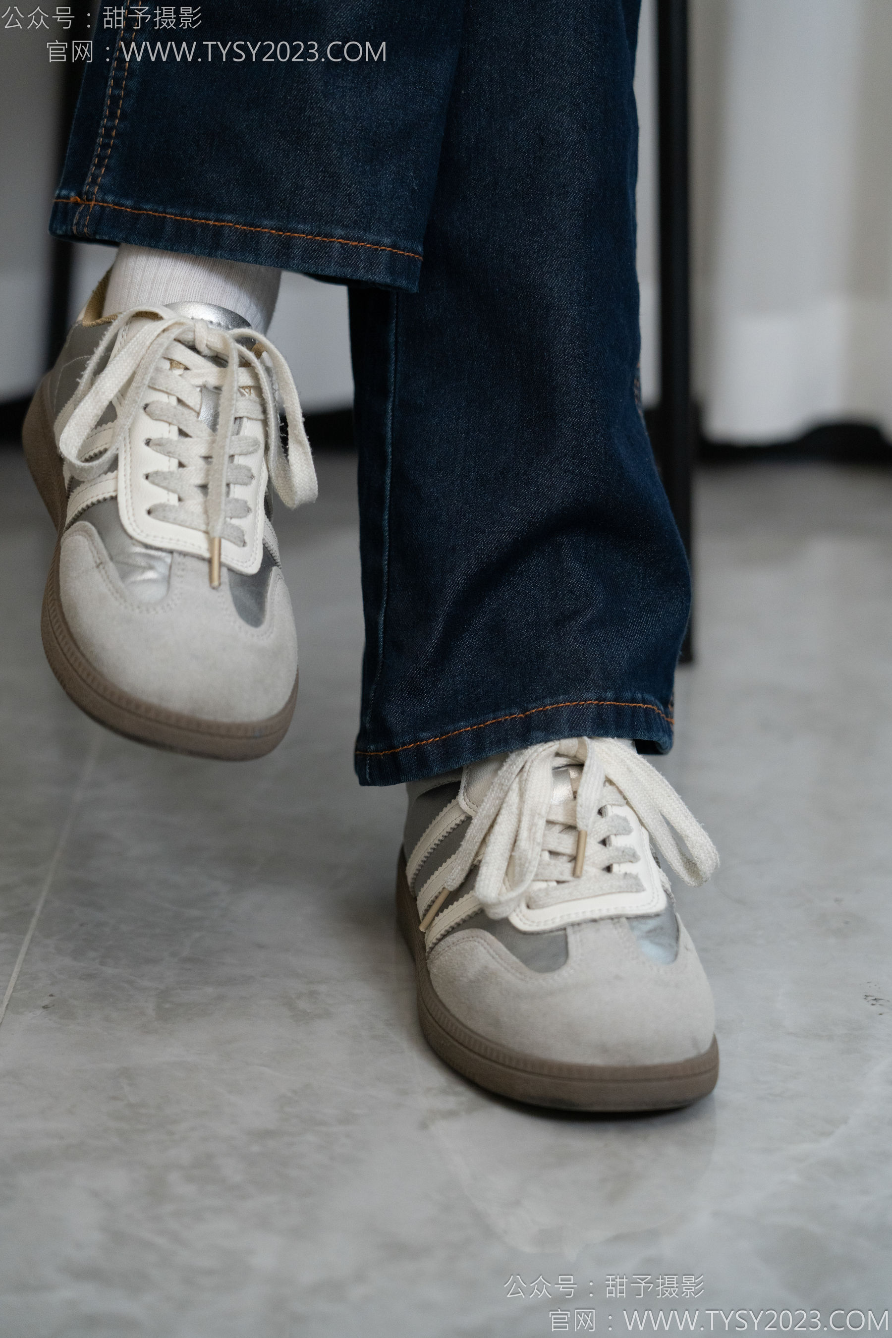 甜予摄影 No.149 诺诺 - 板鞋、白棉袜、裸足/(125P)