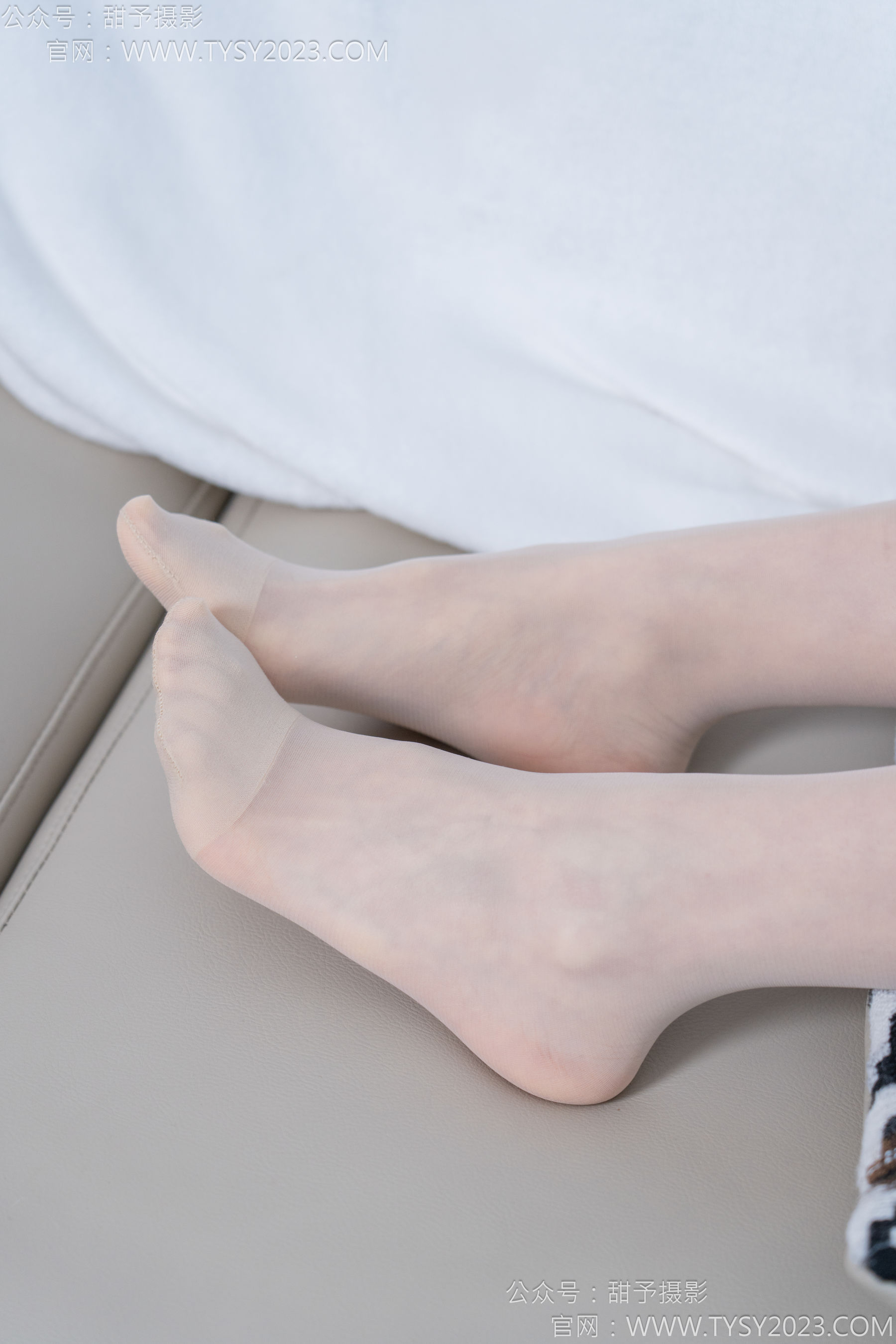 甜予摄影 No.156 咻咻 - 高跟鞋、薄肉丝/(135P)