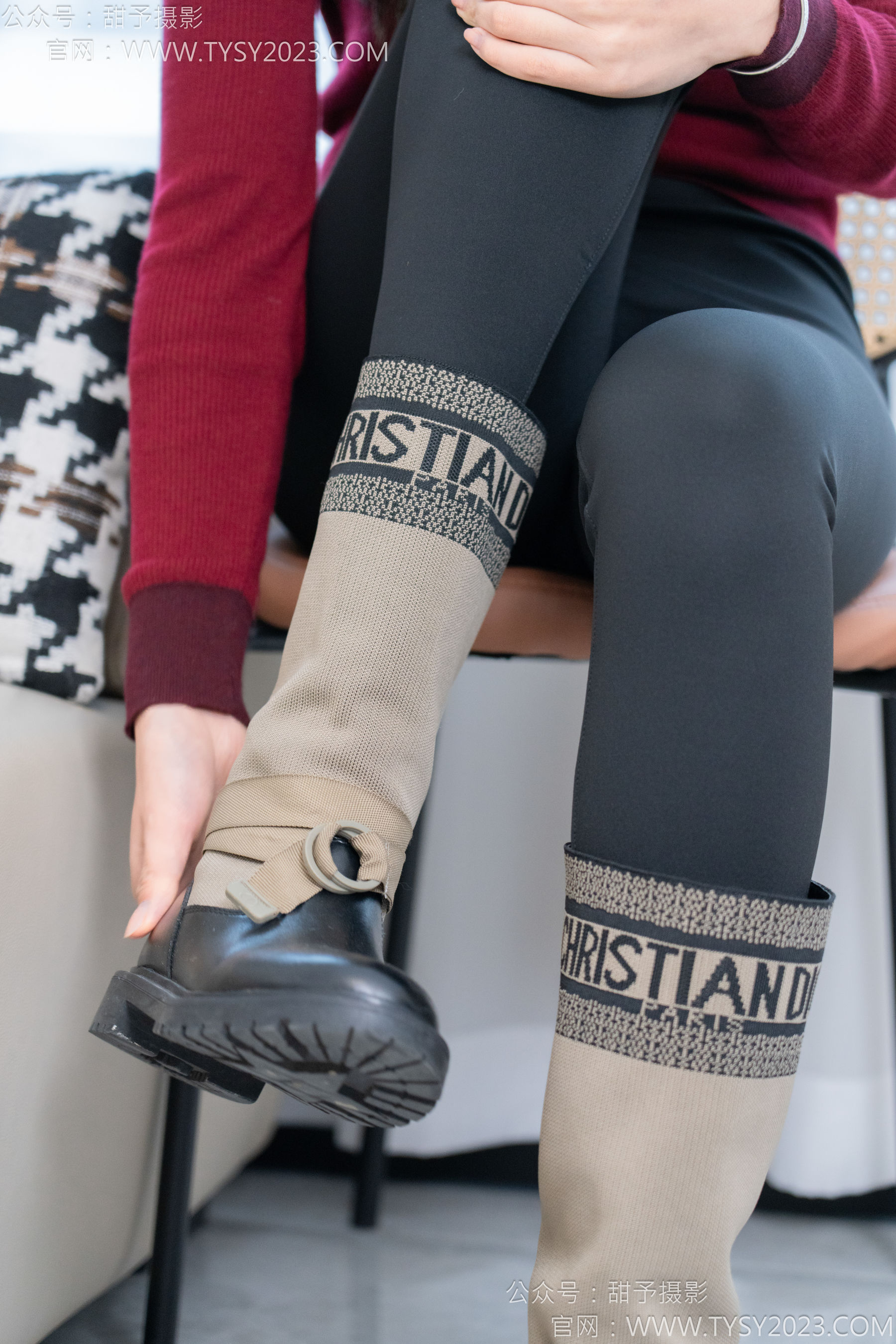 甜予摄影 No.155 咖啡豆 - 靴子、脏袜子、裸足/(132P)