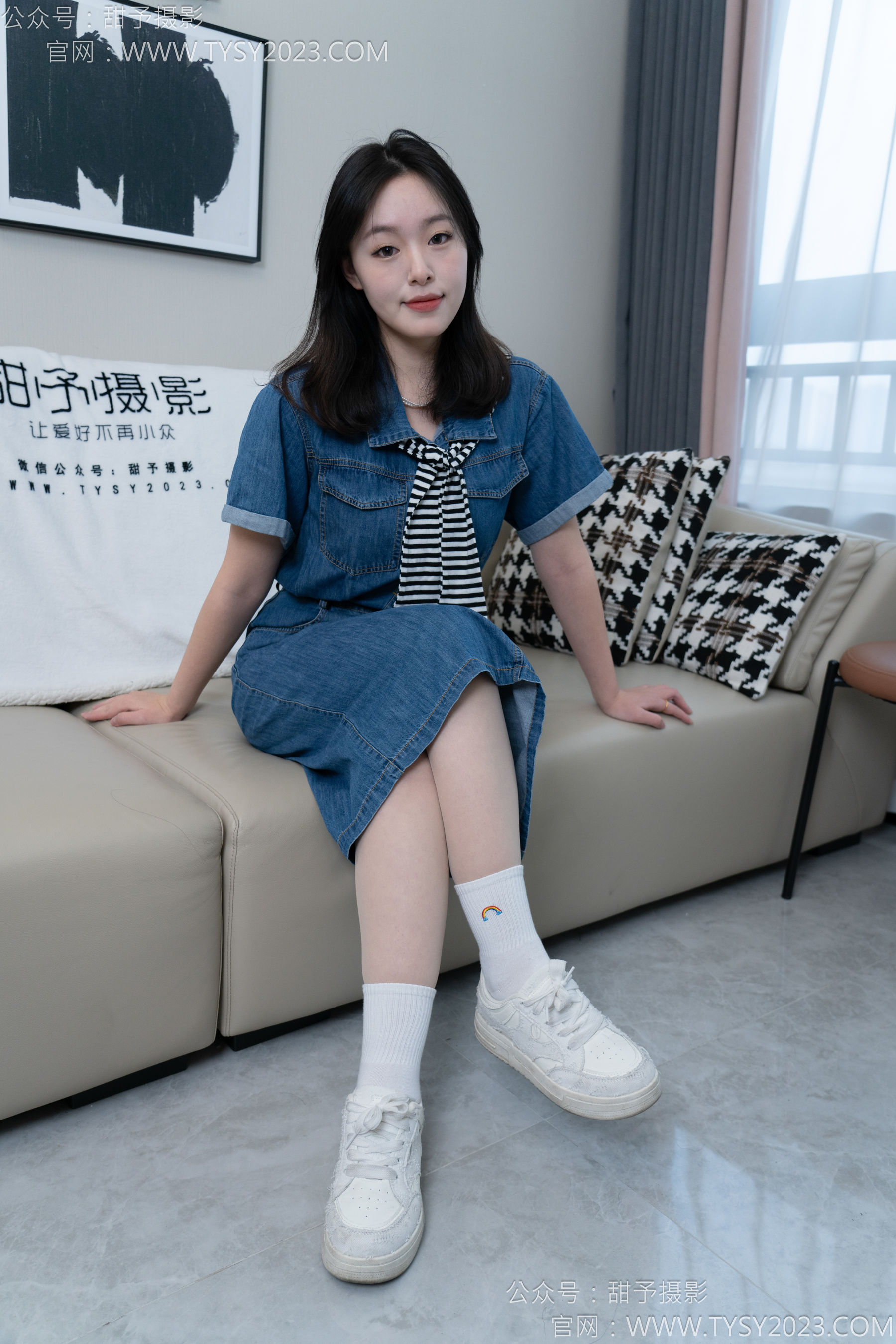 甜予摄影 No.151 小葵 - 板鞋、白棉袜、薄肉丝/(130P)