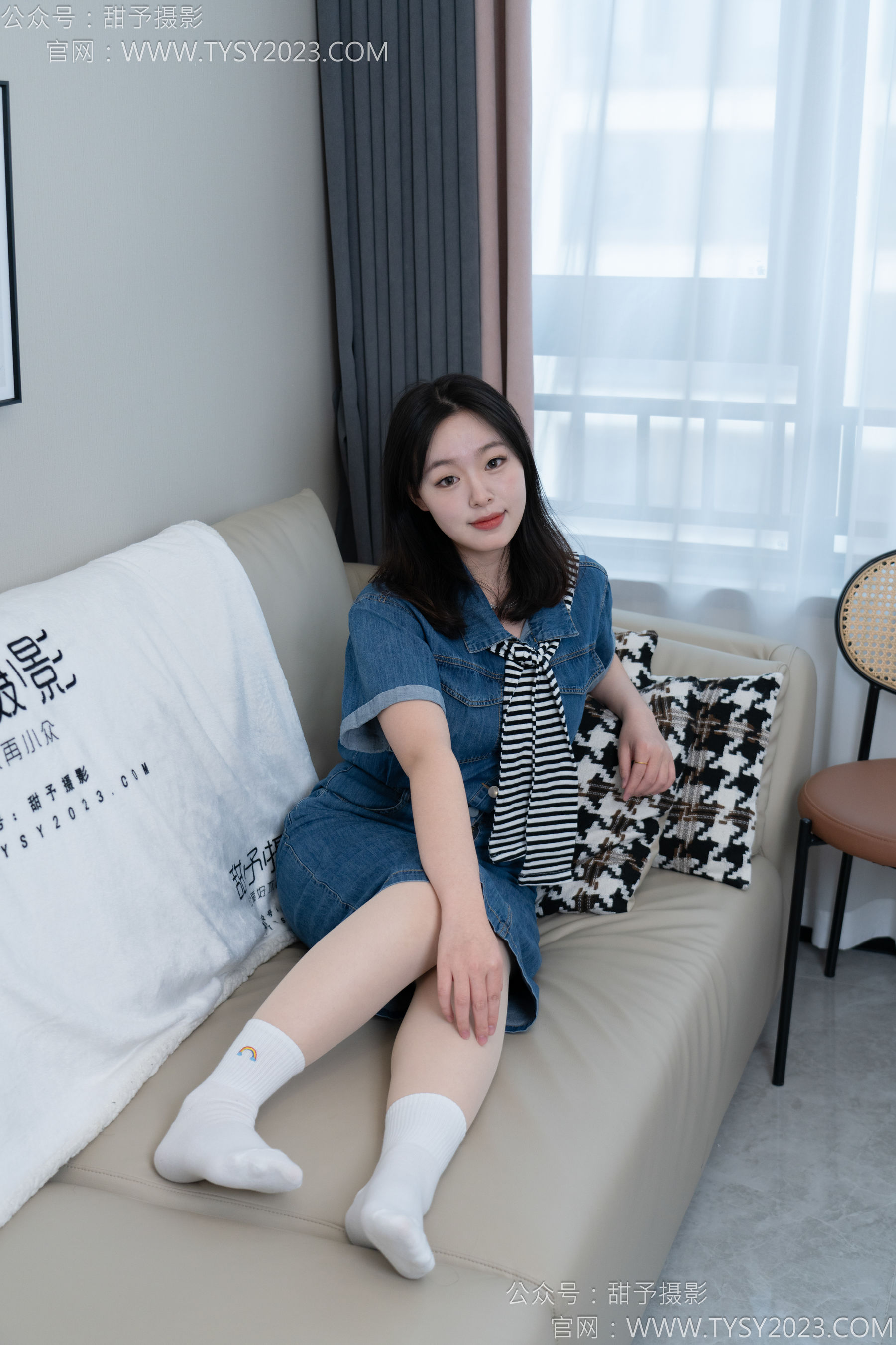 甜予摄影 No.151 小葵 - 板鞋、白棉袜、薄肉丝/(130P)