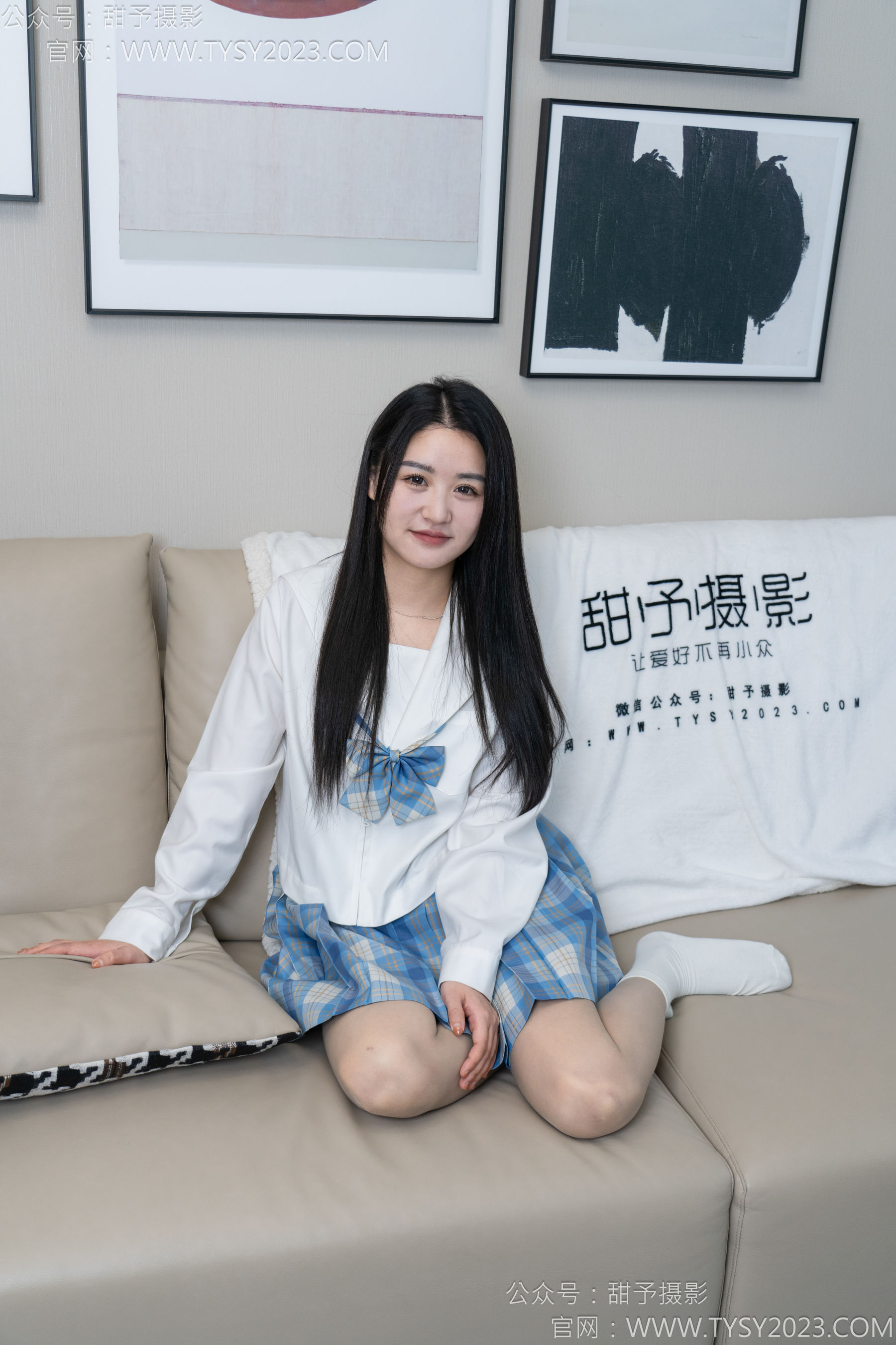 甜予摄影 No.154 澜澜 - 帆布鞋、白棉袜、薄灰丝、跺脚抖腿剧情/(129P)