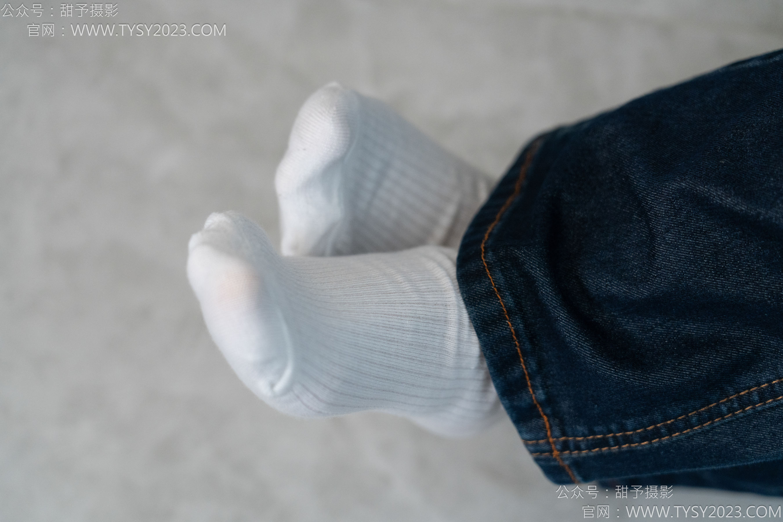 甜予摄影 No.149 诺诺 - 板鞋、白棉袜、裸足/(125P)