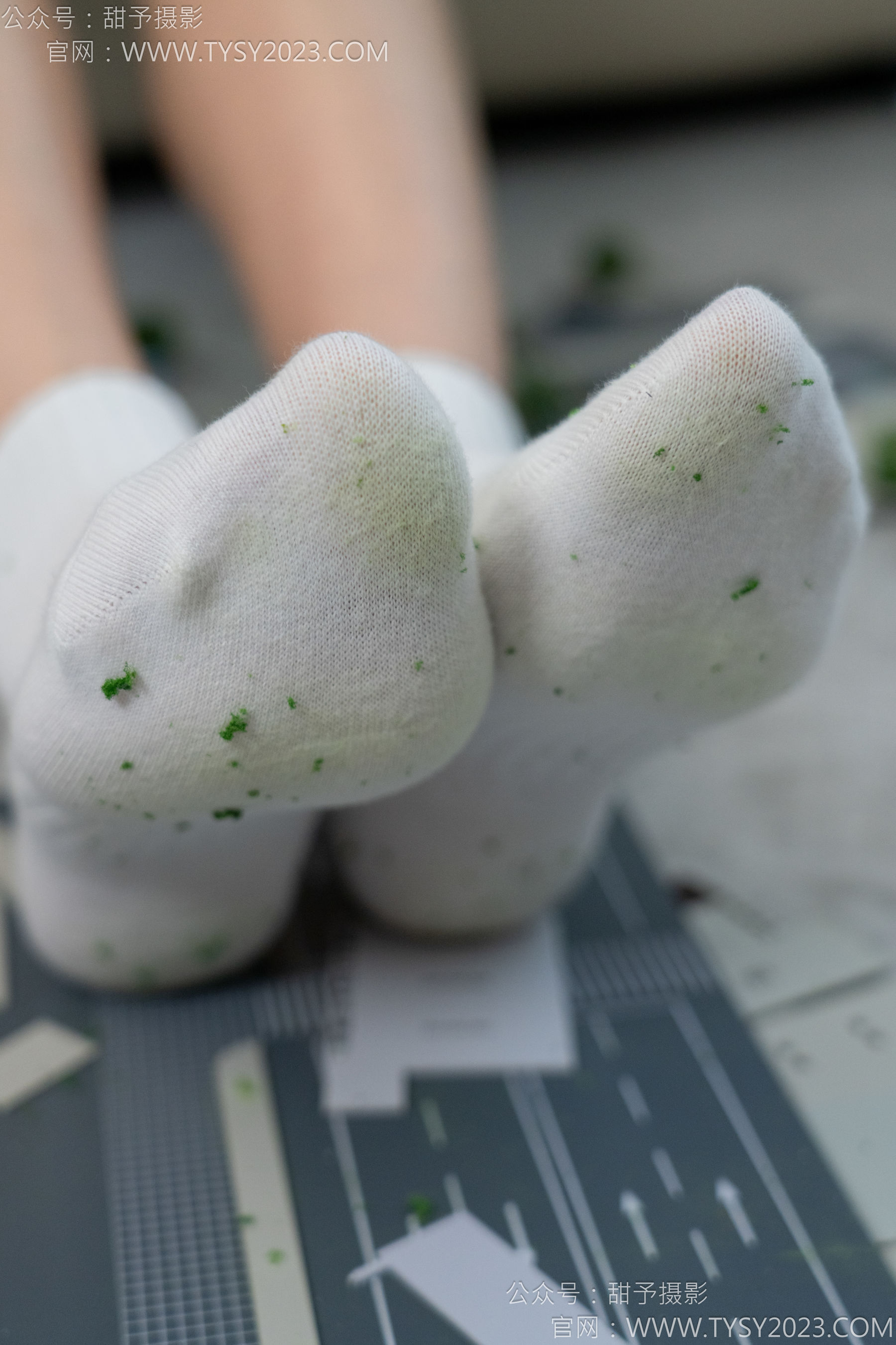 甜予摄影 No.148 咖啡豆 - 靴子、白棉袜、裸足/(169P)