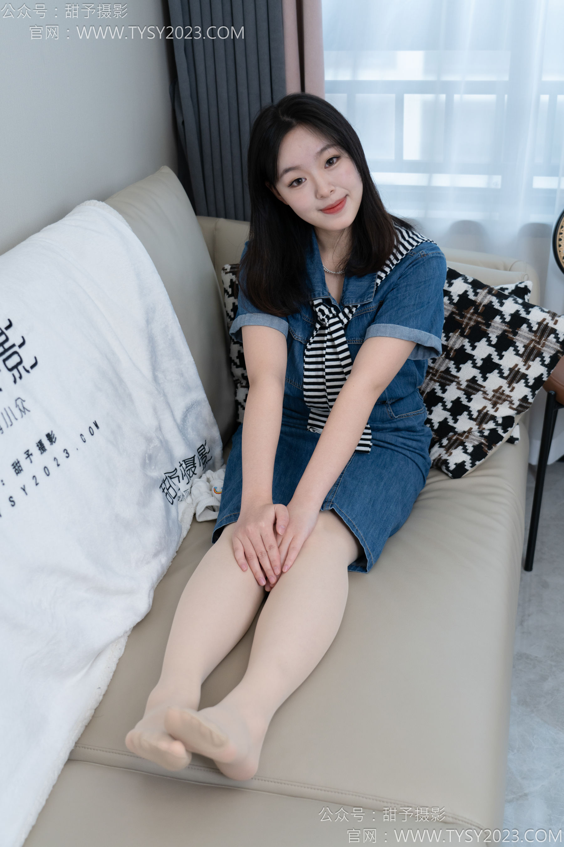 甜予摄影 No.151 小葵 - 板鞋、白棉袜、薄肉丝/(130P)