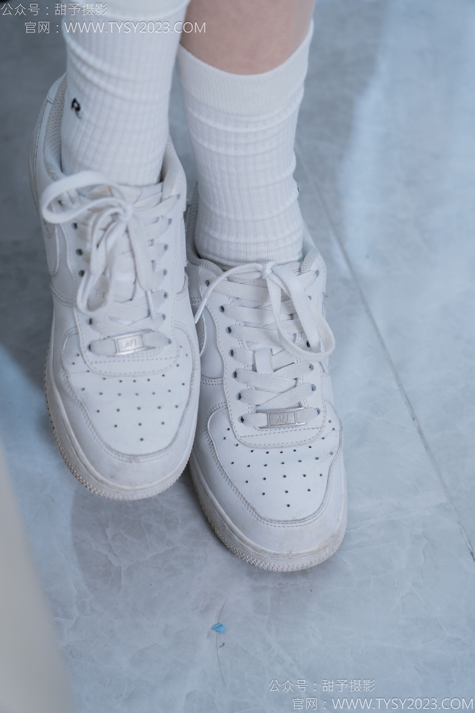 甜予摄影 No.152 咻咻 - 板鞋、白棉袜、薄肉丝/(130P)