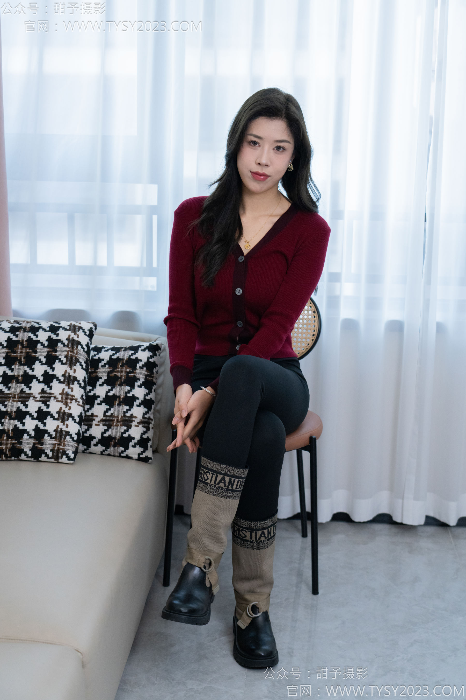 甜予摄影 No.155 咖啡豆 - 靴子、脏袜子、裸足/(132P)