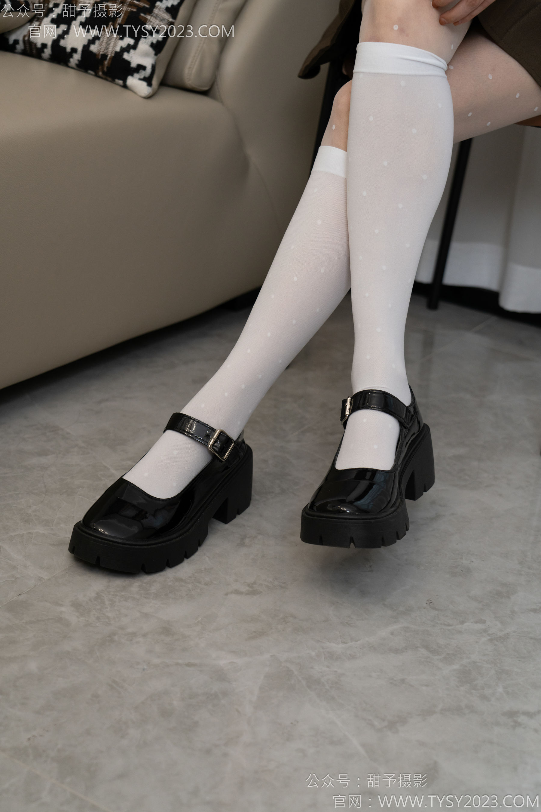 甜予摄影 No.150 澜澜 - 皮鞋、大腿袜、小腿袜、波点白丝袜/(162P)