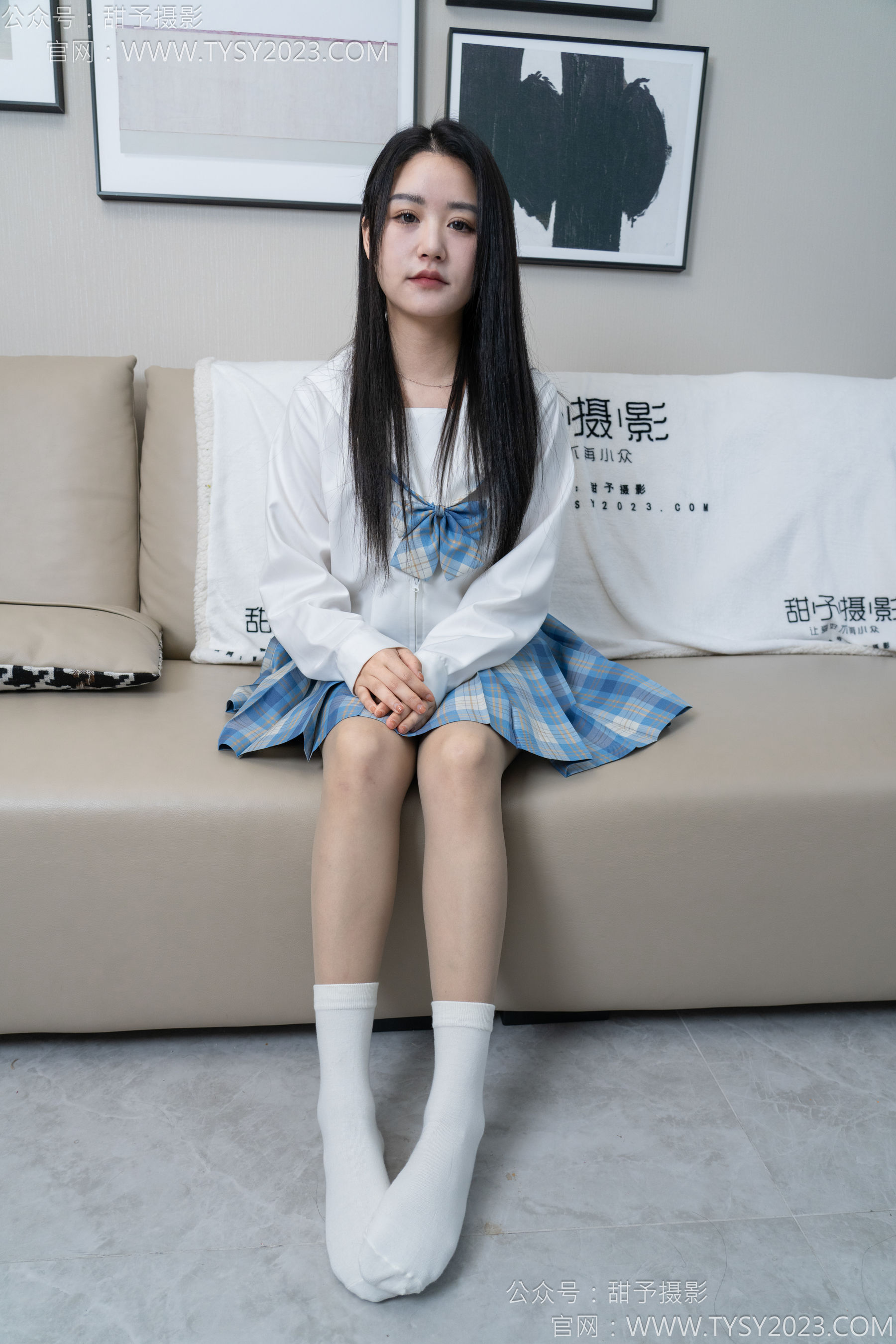 甜予摄影 No.154 澜澜 - 帆布鞋、白棉袜、薄灰丝、跺脚抖腿剧情/(129P)