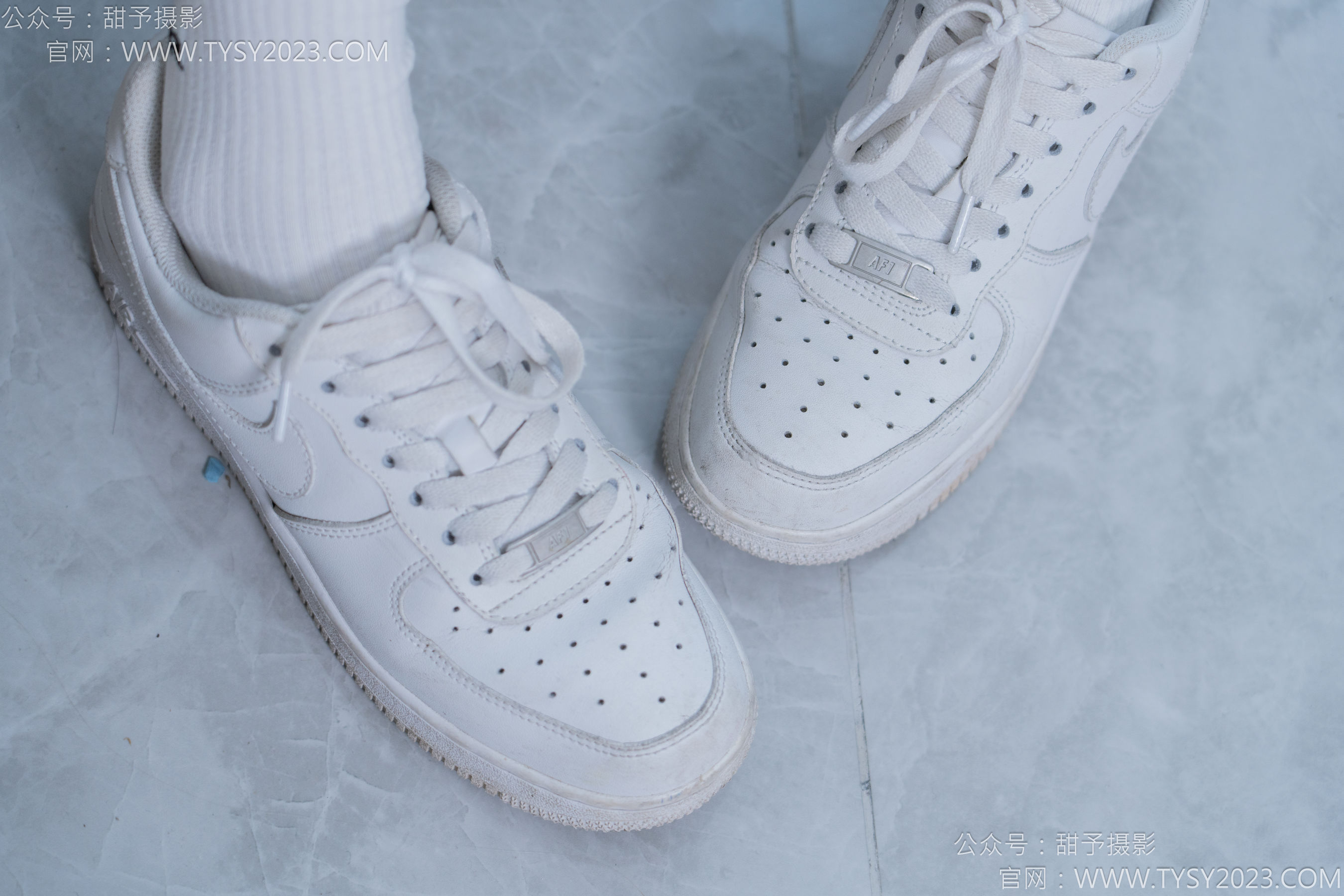 甜予摄影 No.152 咻咻 - 板鞋、白棉袜、薄肉丝/(130P)