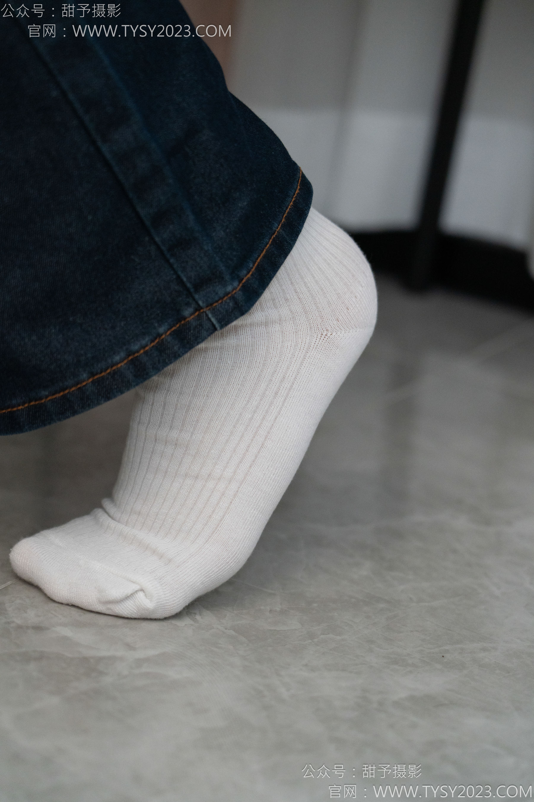 甜予摄影 No.149 诺诺 - 板鞋、白棉袜、裸足/(125P)