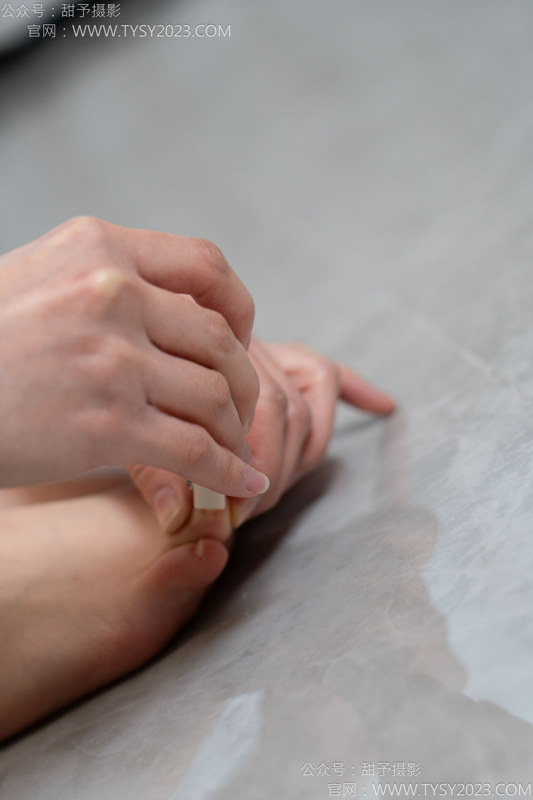 甜予摄影 No.153 诺诺 - 凉鞋、棉袜、裸足、泡脚剪指甲剧情/(134P)