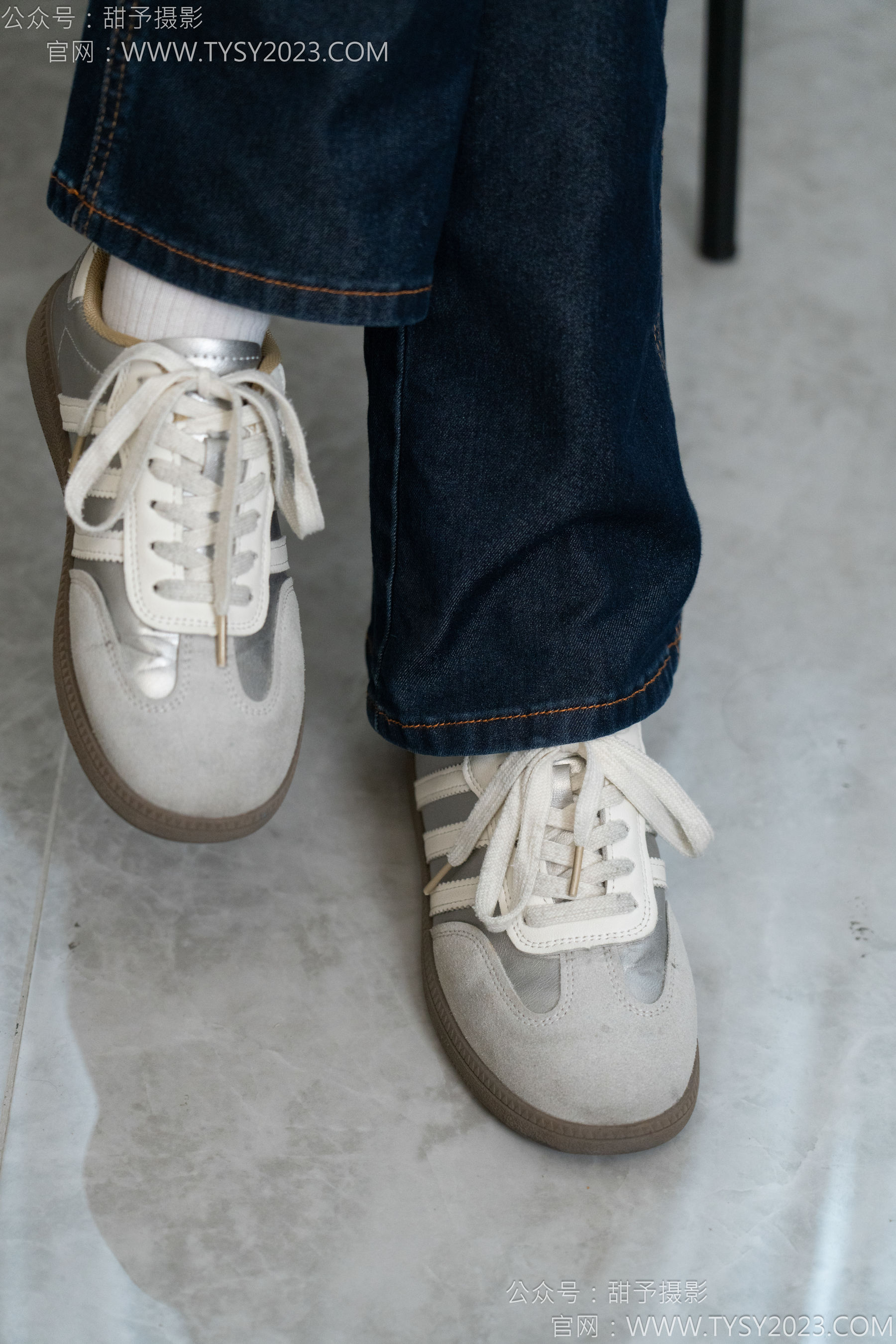 甜予摄影 No.149 诺诺 - 板鞋、白棉袜、裸足/(125P)