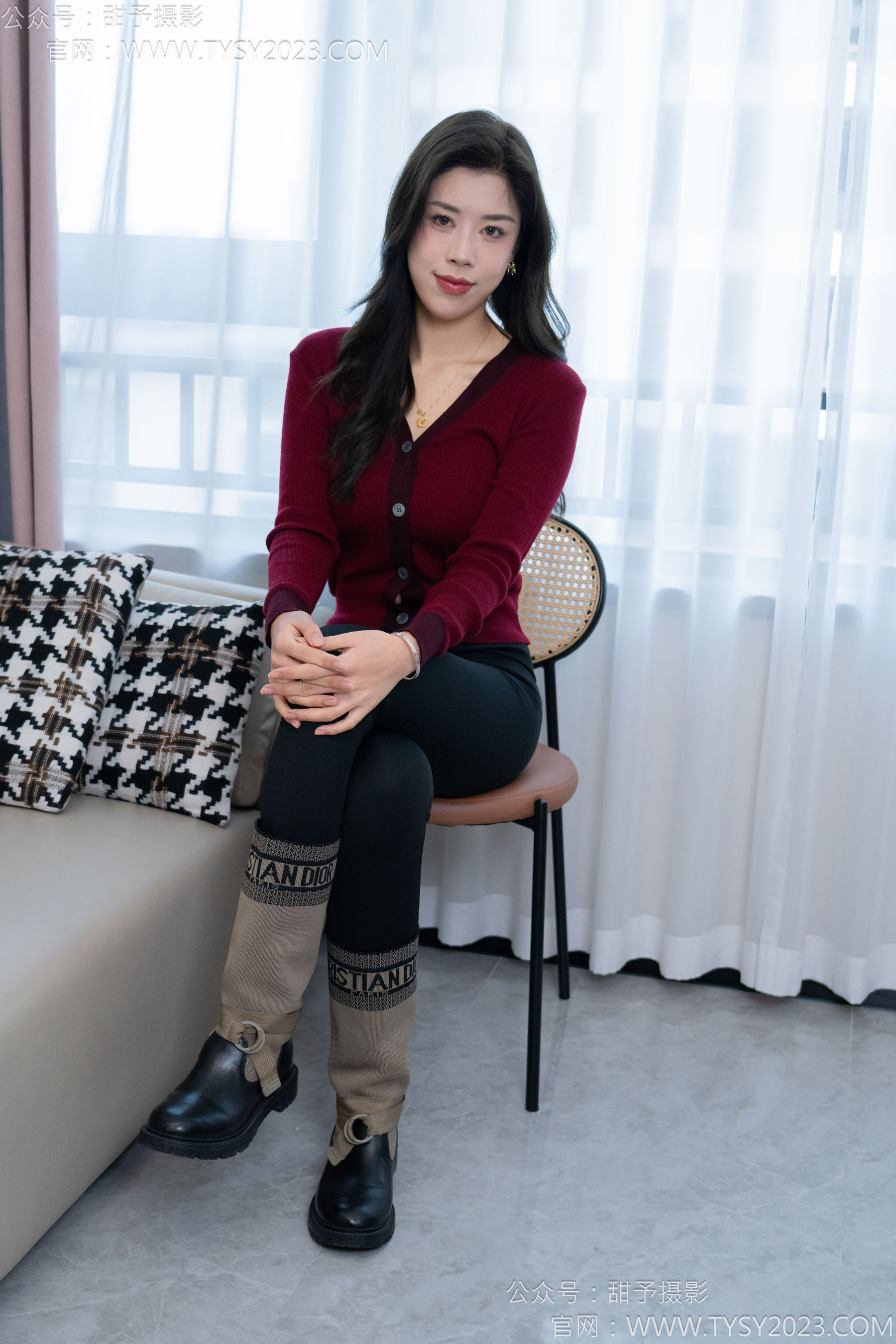 甜予摄影 No.155 咖啡豆 - 靴子、脏袜子、裸足/(132P)