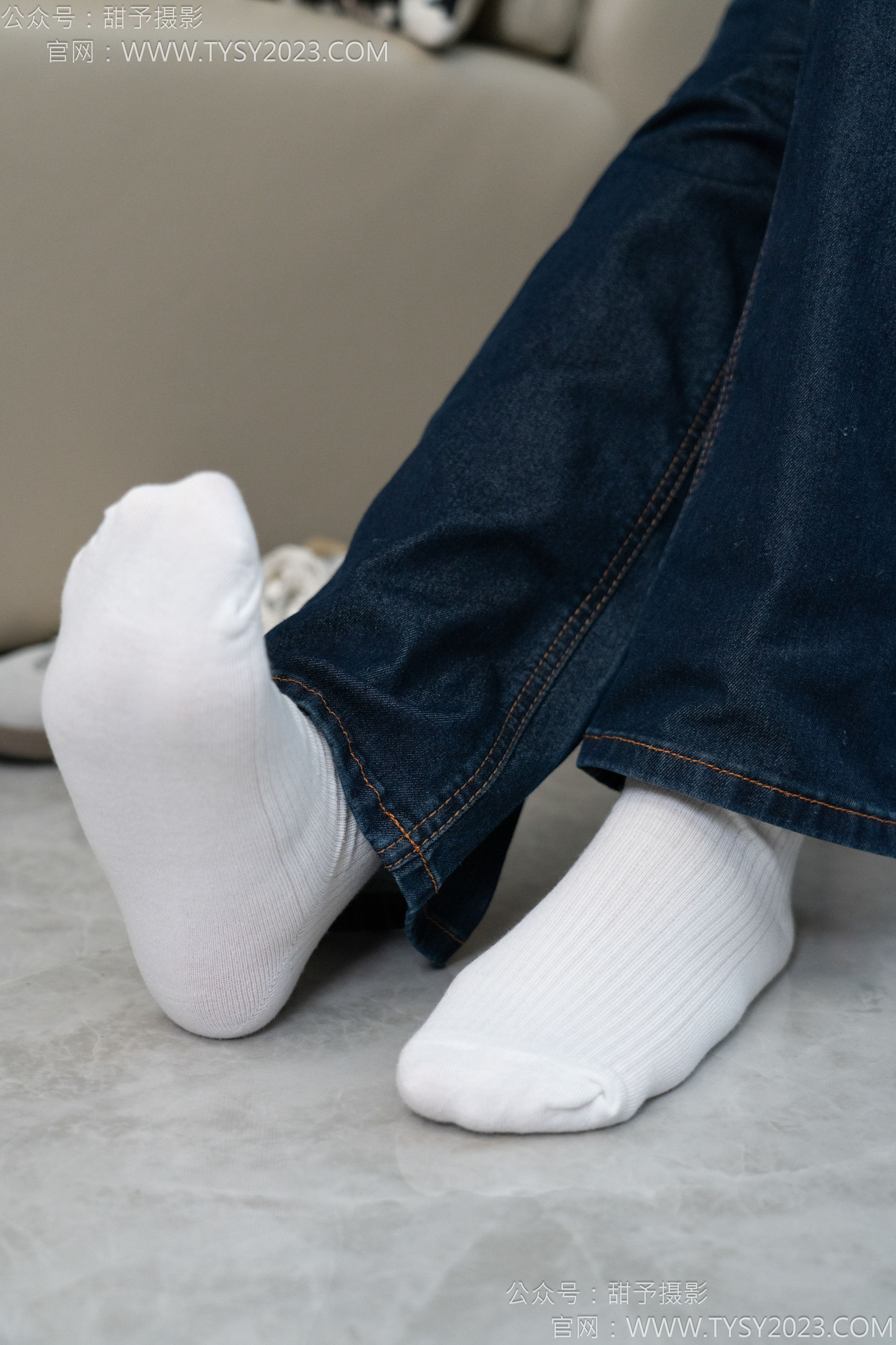 甜予摄影 No.149 诺诺 - 板鞋、白棉袜、裸足/(125P)