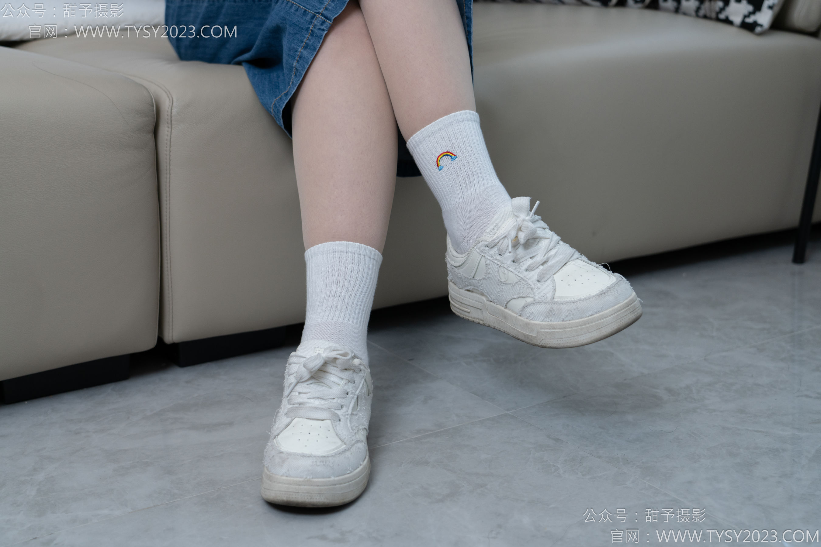 甜予摄影 No.151 小葵 - 板鞋、白棉袜、薄肉丝/(130P)
