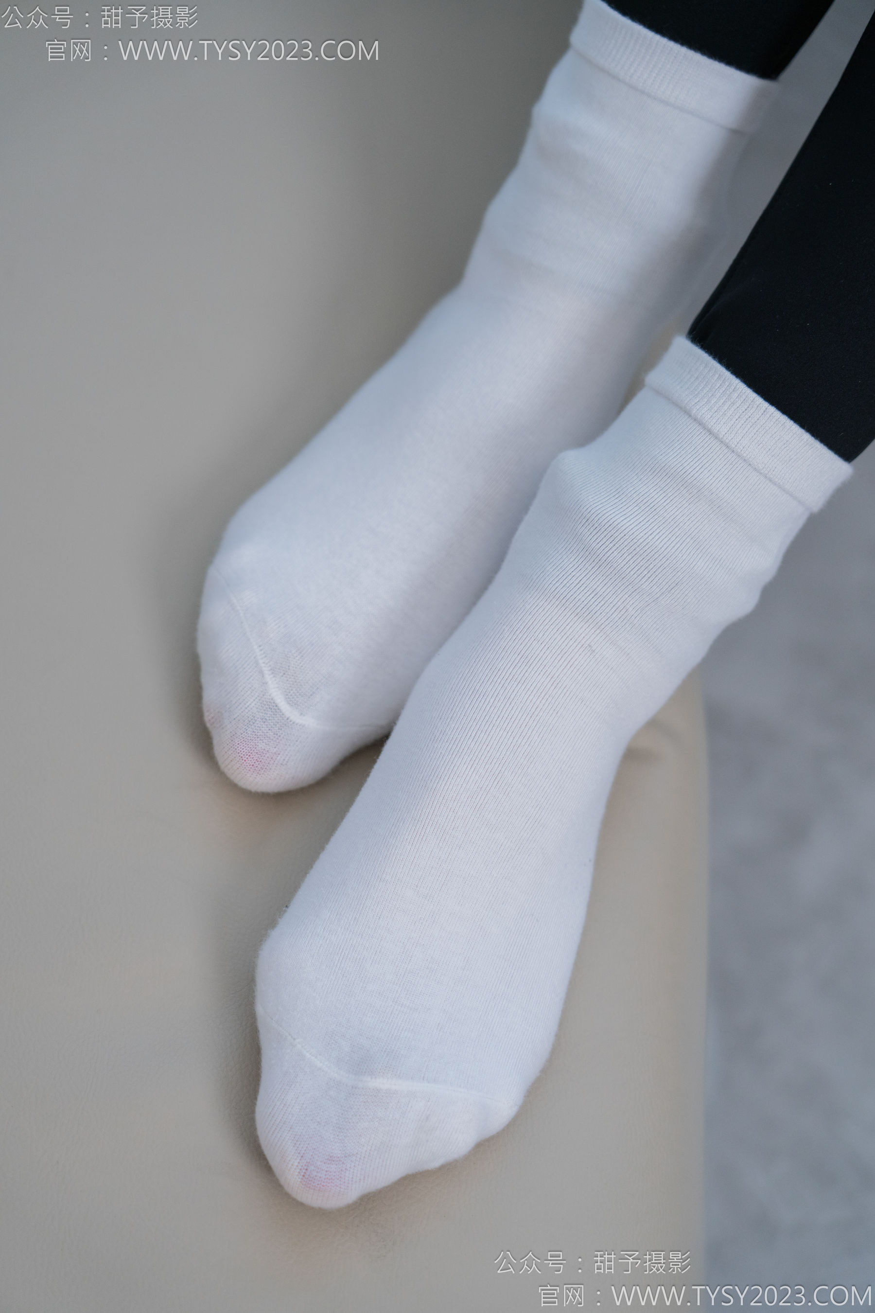 甜予摄影 No.155 咖啡豆 - 靴子、脏袜子、裸足/(132P)