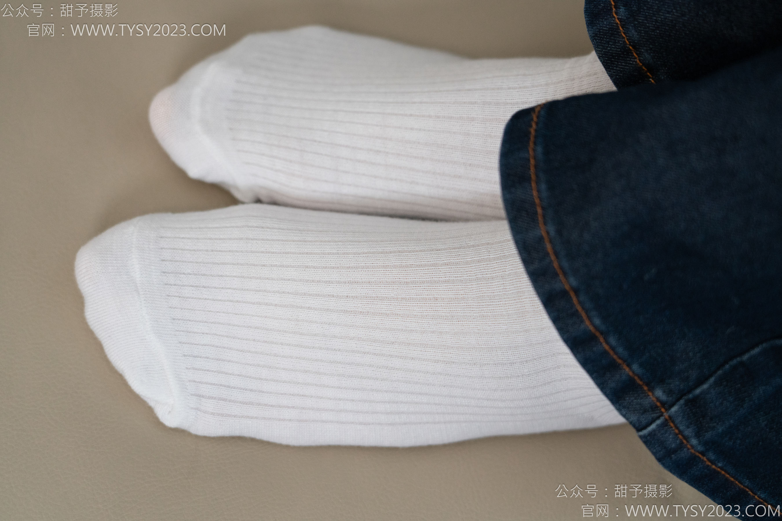 甜予摄影 No.149 诺诺 - 板鞋、白棉袜、裸足/(125P)