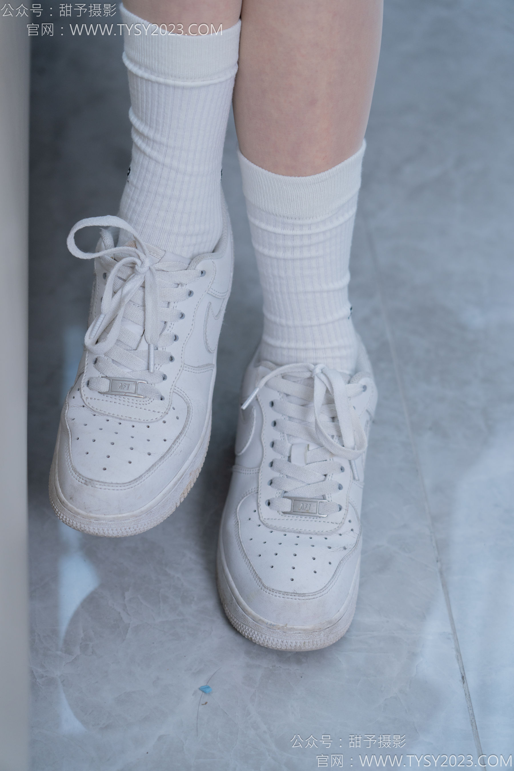 甜予摄影 No.152 咻咻 - 板鞋、白棉袜、薄肉丝/(130P)