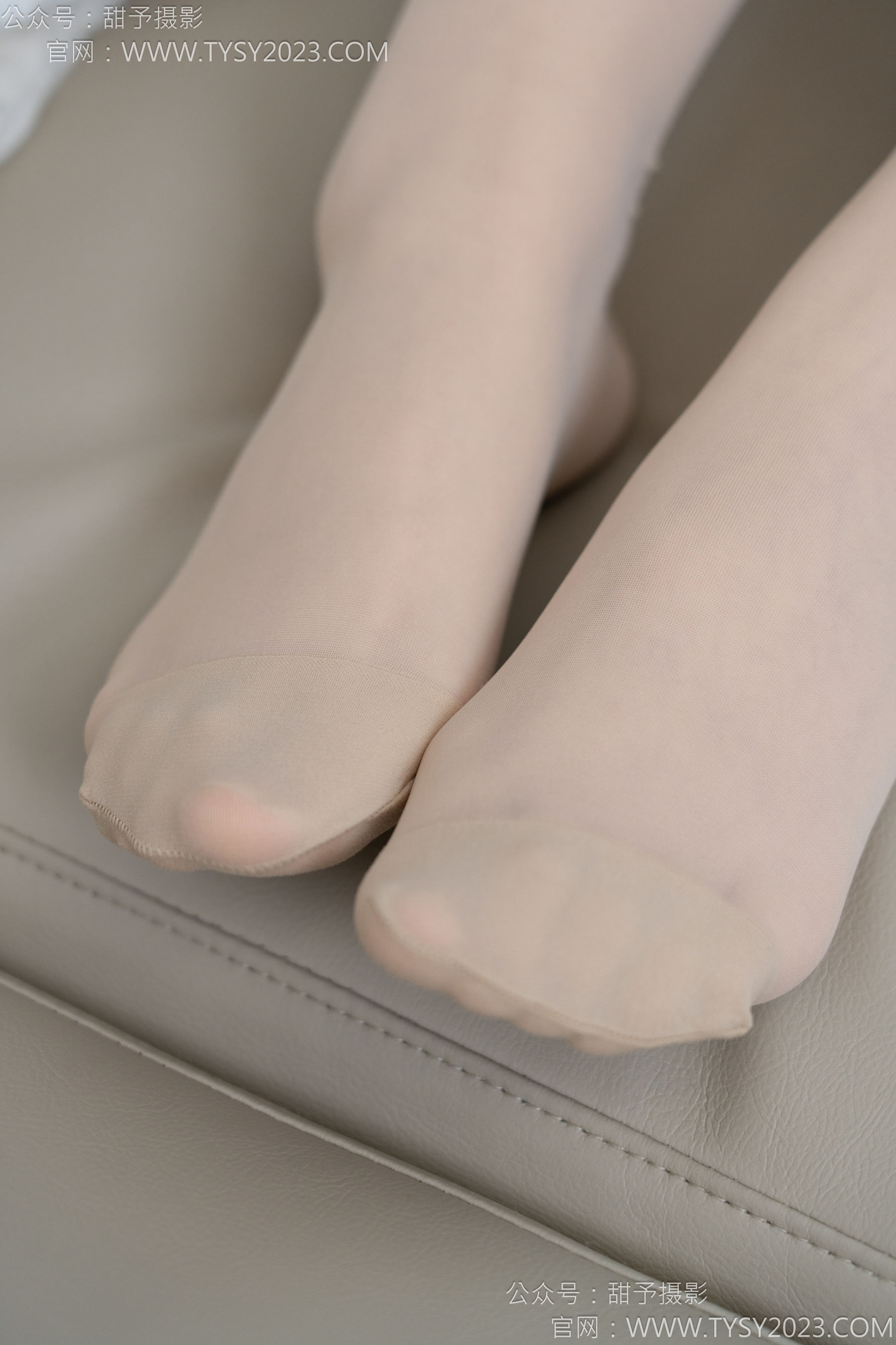 甜予摄影 No.151 小葵 - 板鞋、白棉袜、薄肉丝/(130P)