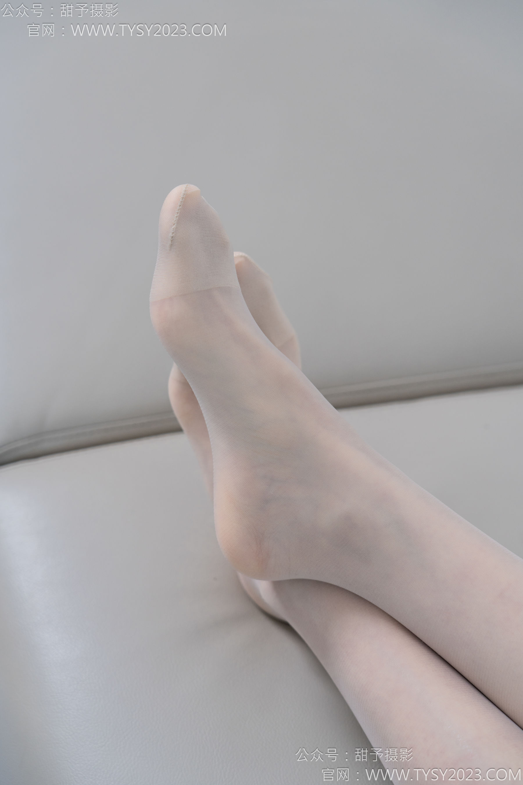 甜予摄影 No.152 咻咻 - 板鞋、白棉袜、薄肉丝/(130P)